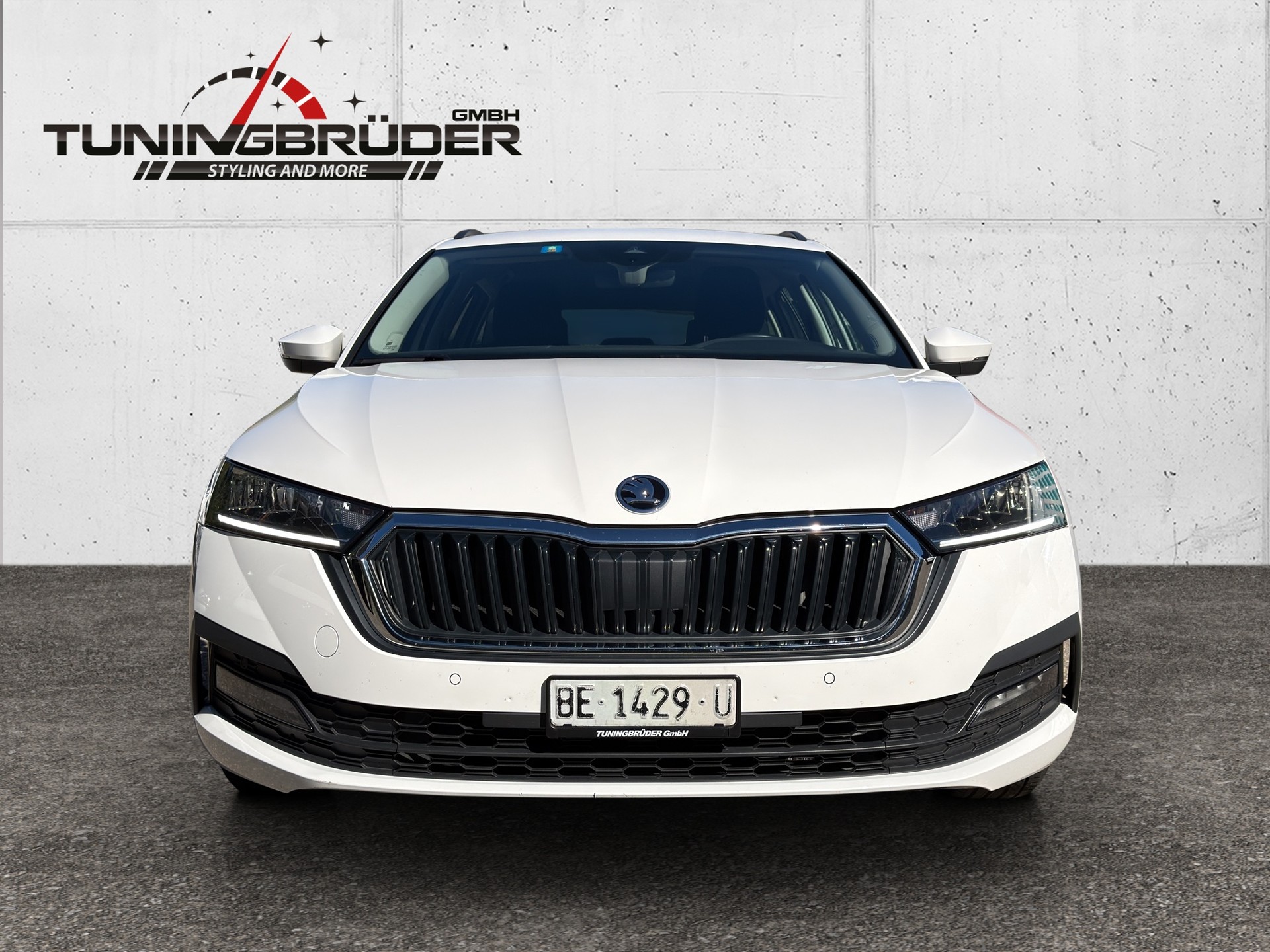 SKODA Octavia Combi 2.0 TDI DSG Ambition 4x4-image-2