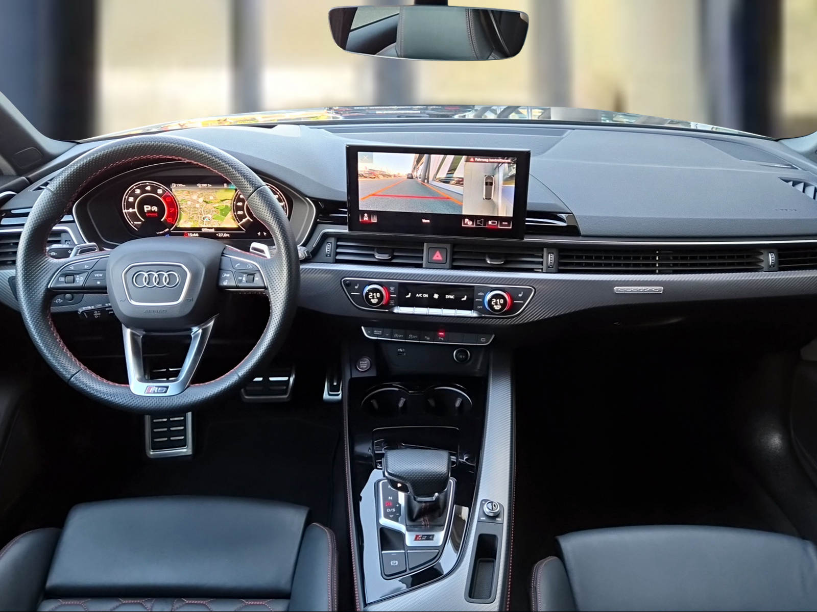 AUDI RS4 Avant quattro tiptronic Mythosschwarz Metallic-image-6