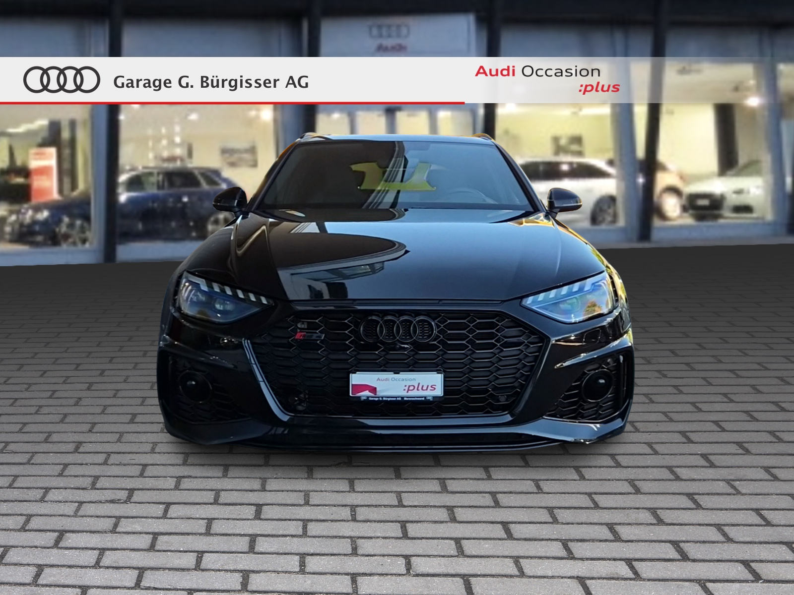AUDI RS4 Avant quattro tiptronic Mythosschwarz Metallic-image-1