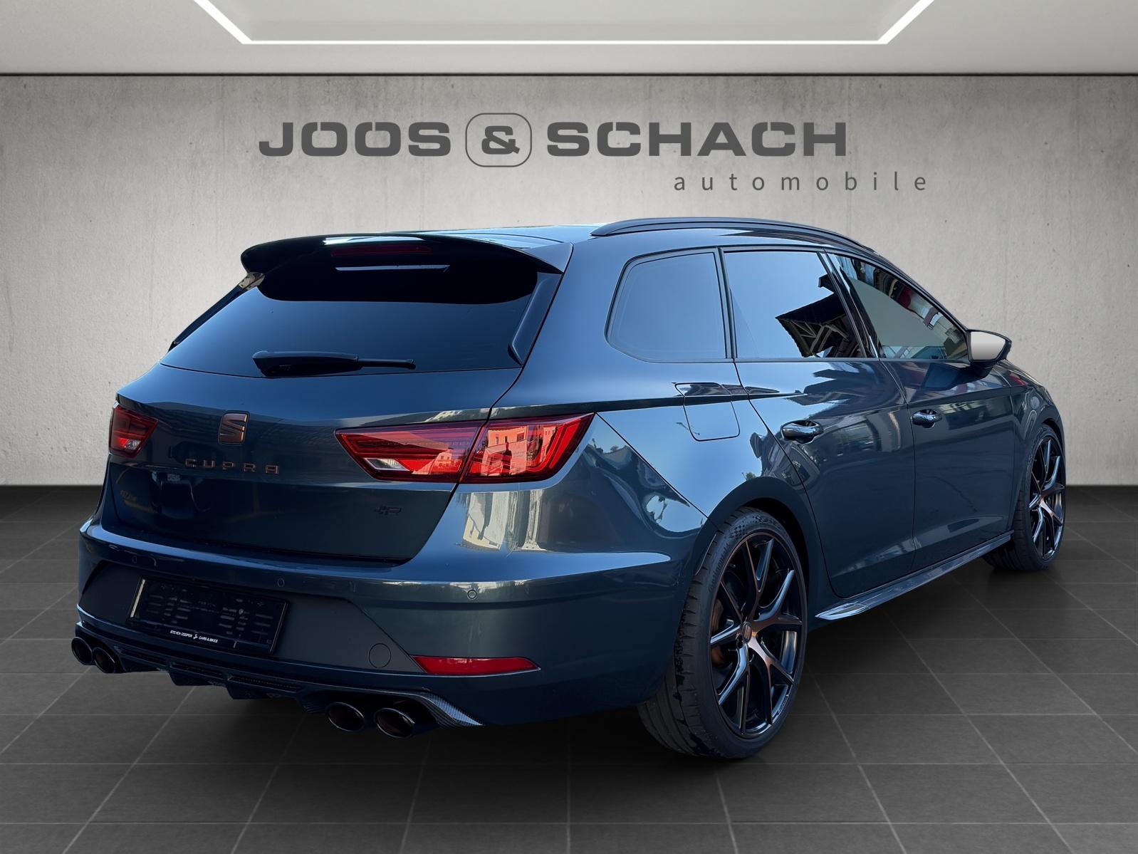 SEAT Leon ST 2.0 TSI 300 Cupra R 4Drive DSG-image-4