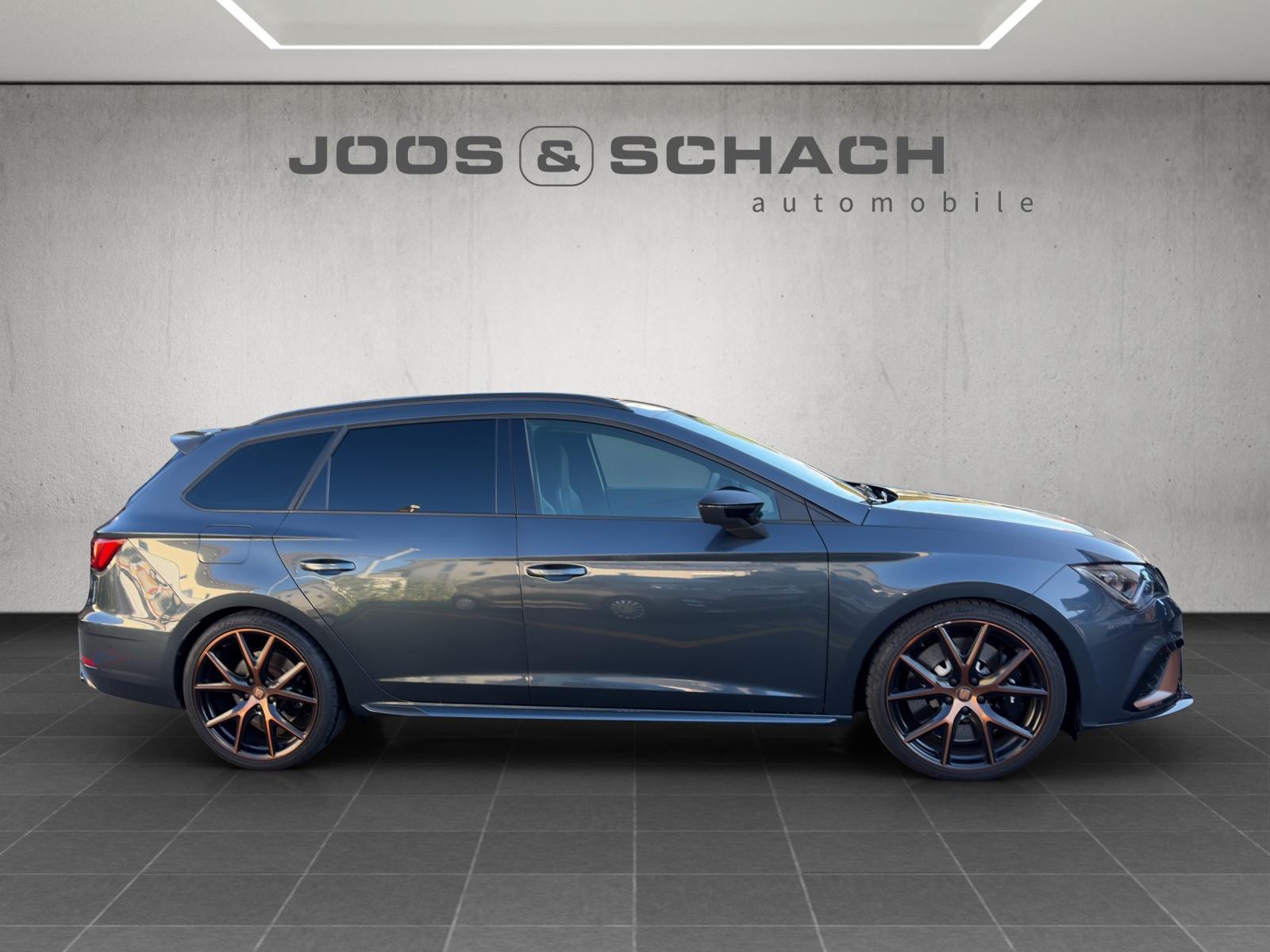 SEAT Leon ST 2.0 TSI 300 Cupra R 4Drive DSG-image-3