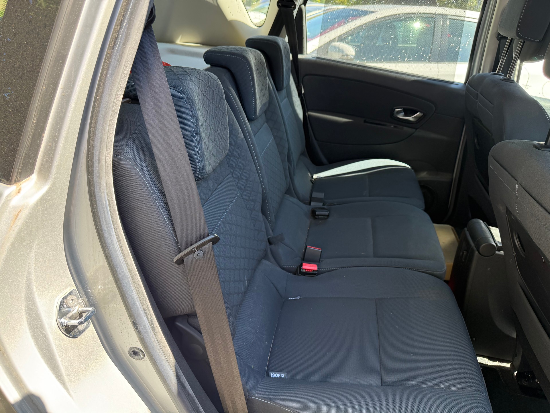 RENAULT Scénic 2.0 16V Dynamique X-Tronic CVT-image-14