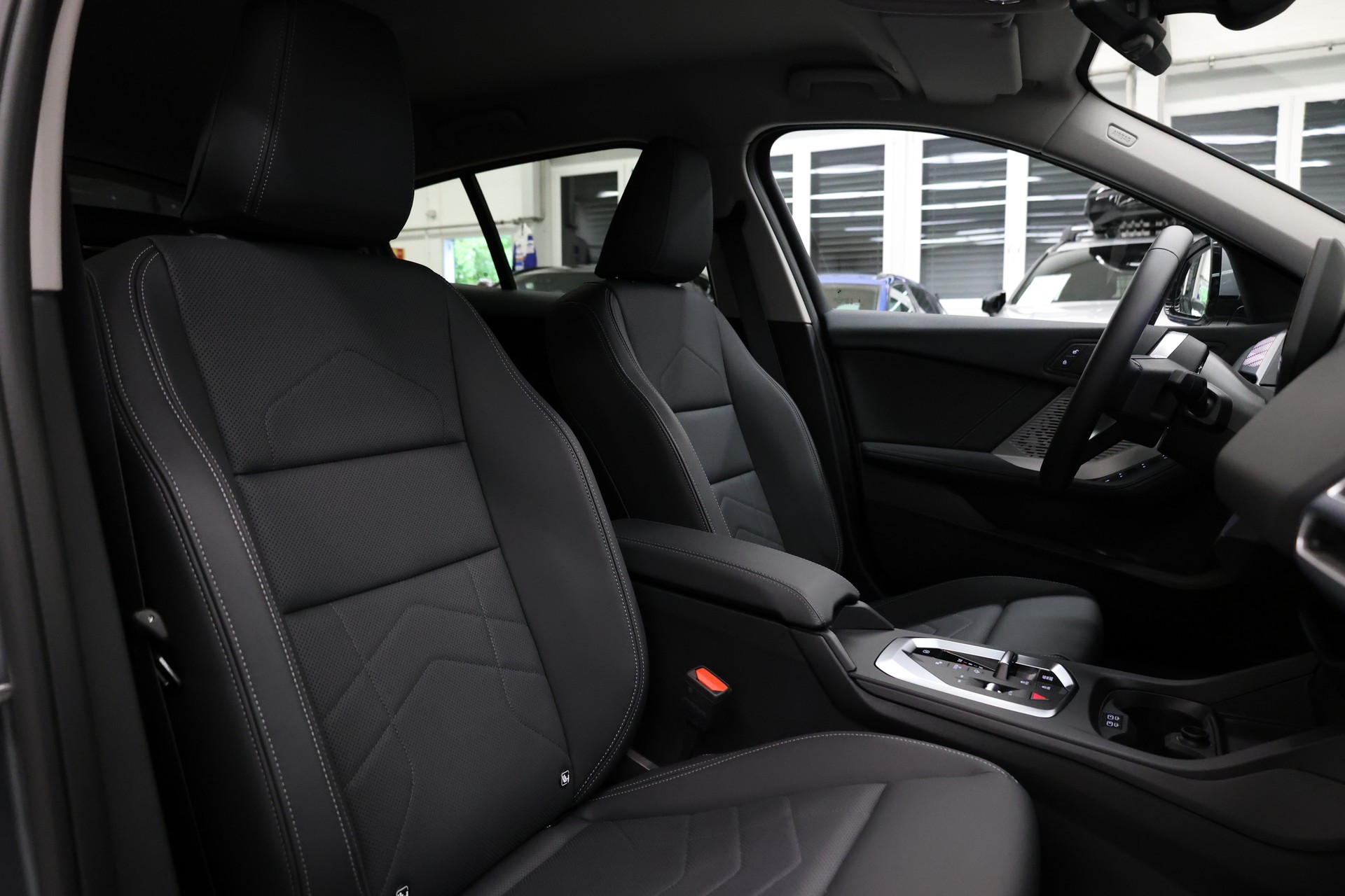 BMW 118d Steptronic M Sport-image-25