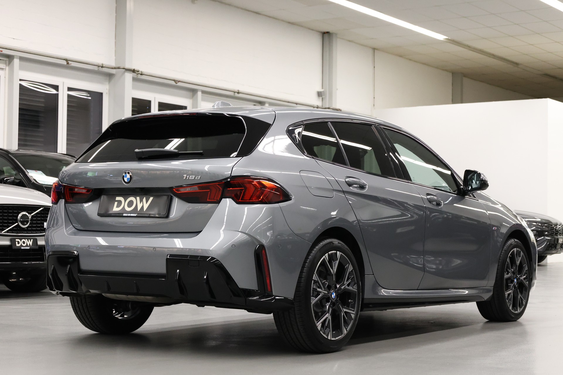 BMW 118d Steptronic M Sport-image-9
