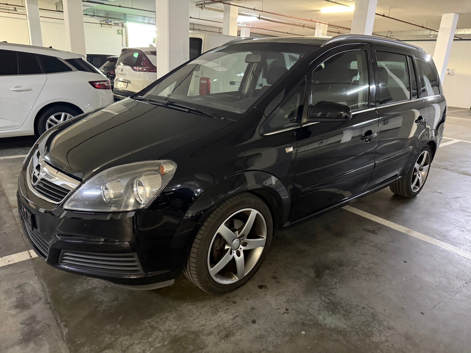 OPEL Zafira 1.8i 16V Cosmo-image-2