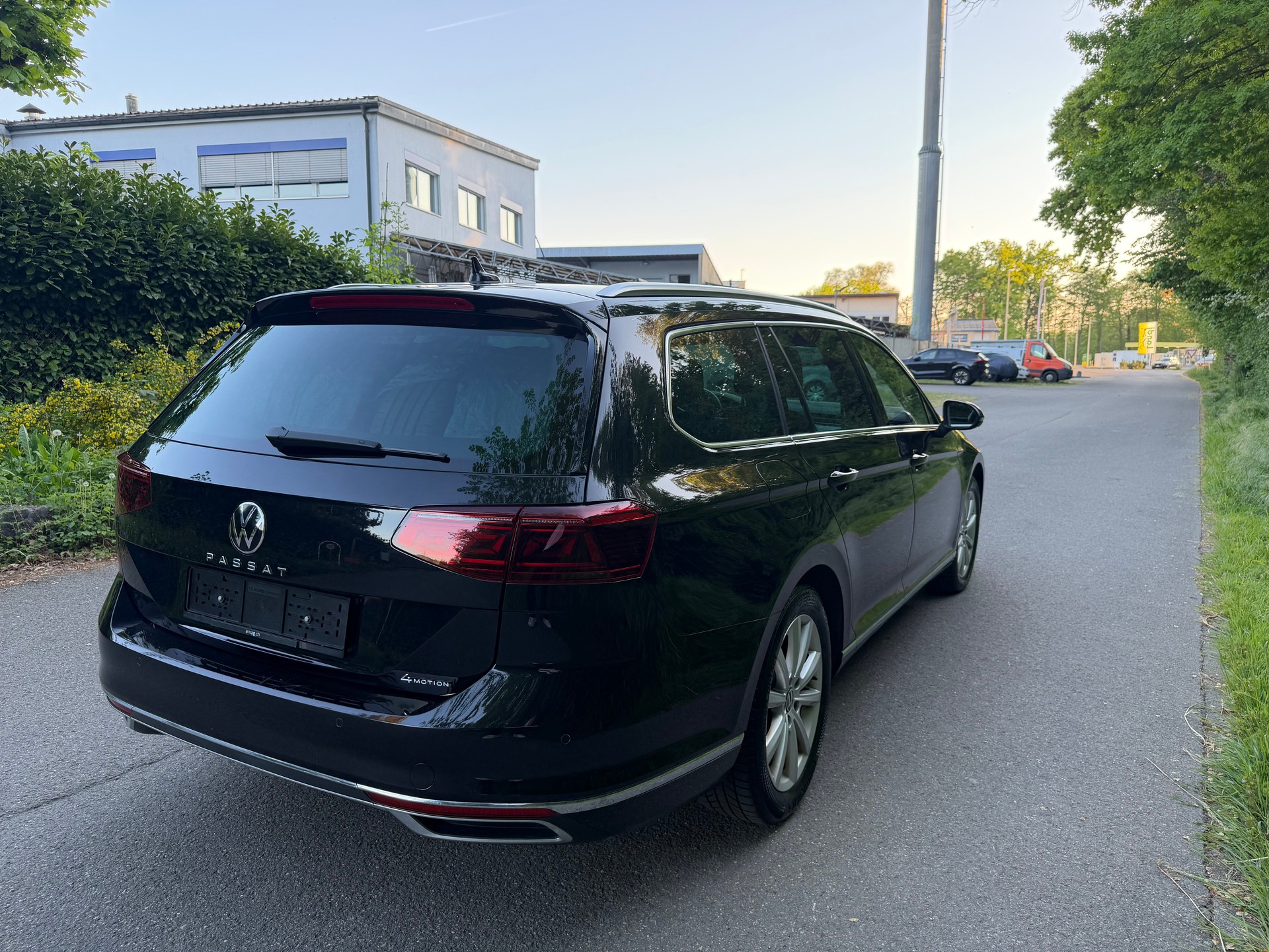 VW Passat 2.0 TDI BMT Elegance 4Motion DSG-image-3