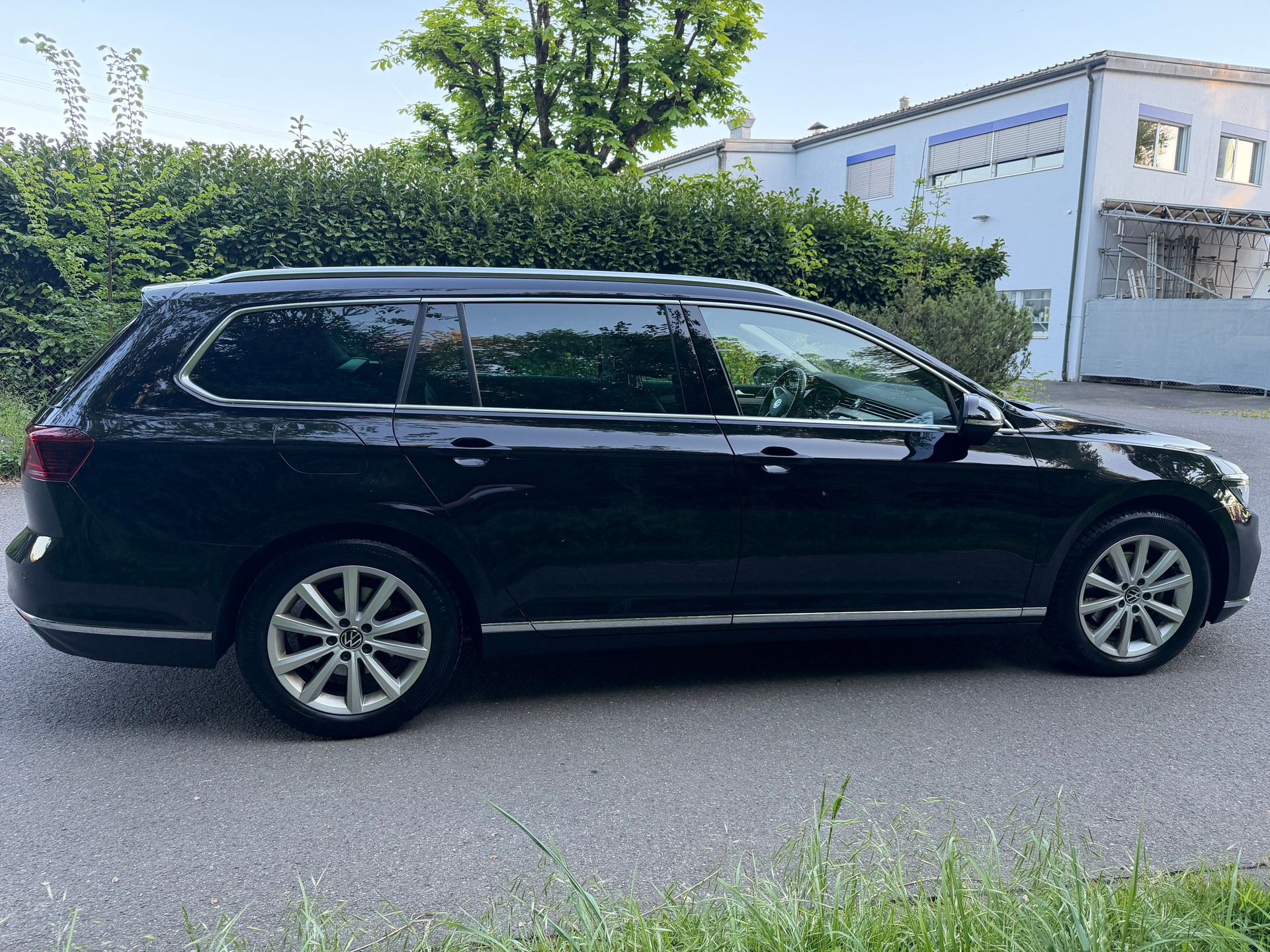 VW Passat 2.0 TDI BMT Elegance 4Motion DSG-image-4