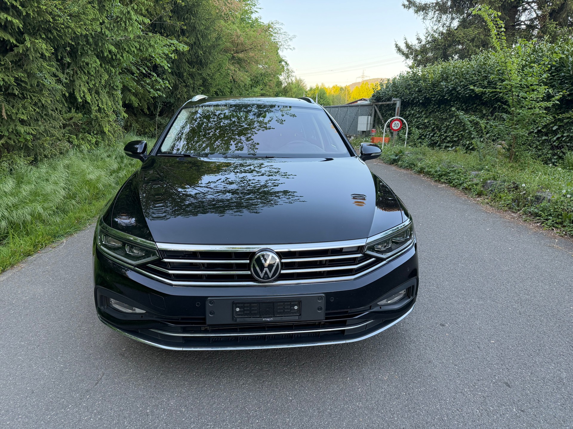 VW Passat 2.0 TDI BMT Elegance 4Motion DSG-image-6