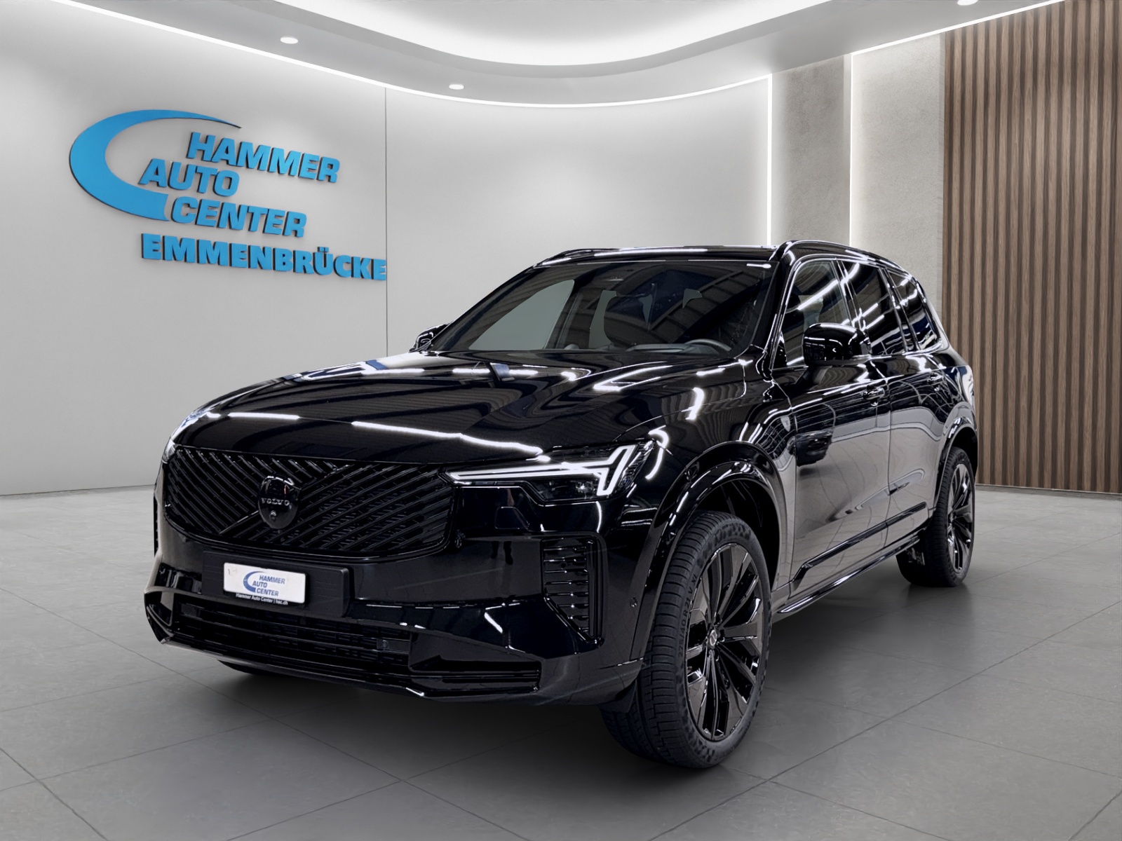 VOLVO XC90 2.0 B5 MH Black Edition AWD-image-0