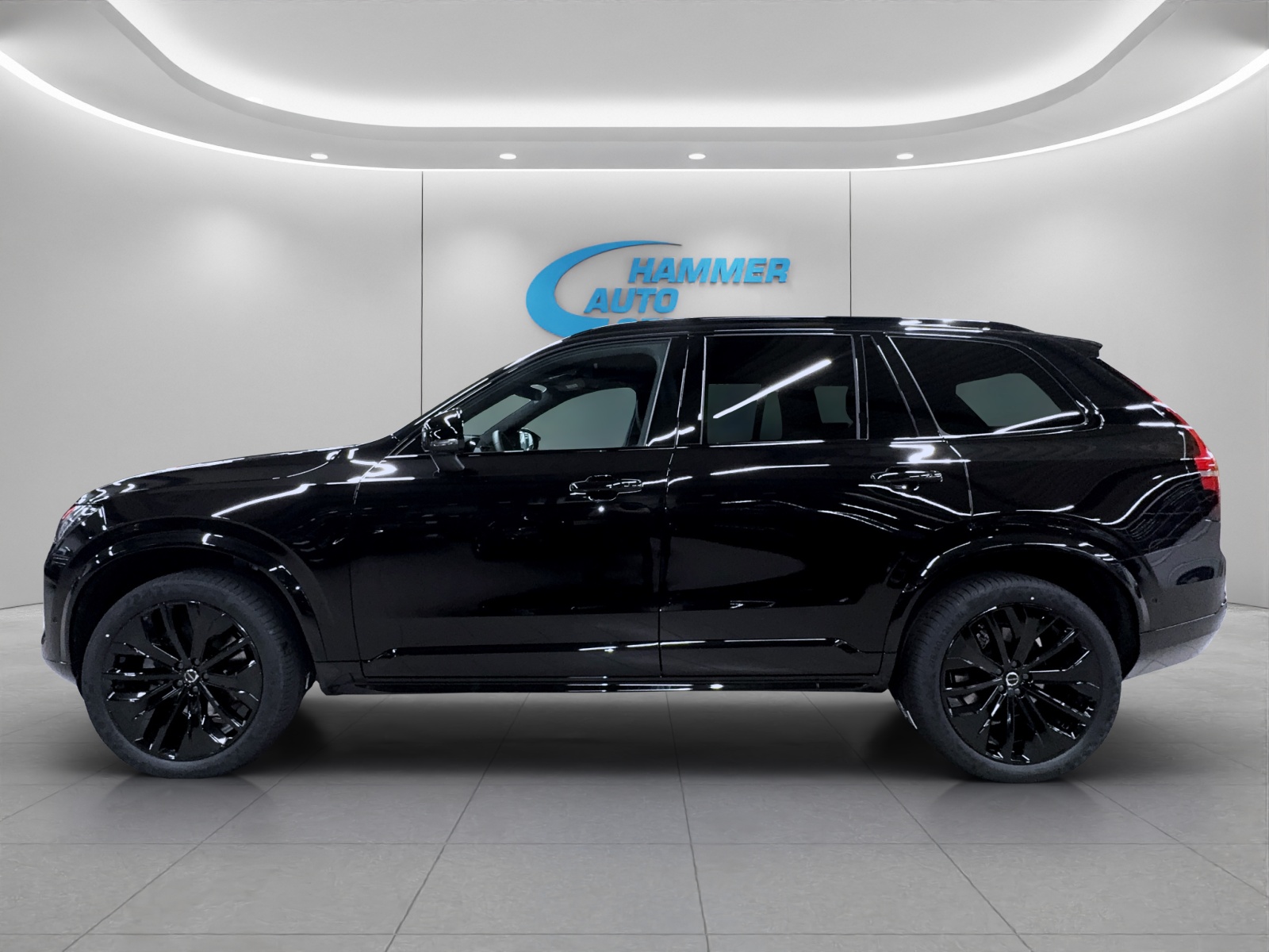 VOLVO XC90 2.0 B5 MH Black Edition AWD-image-1