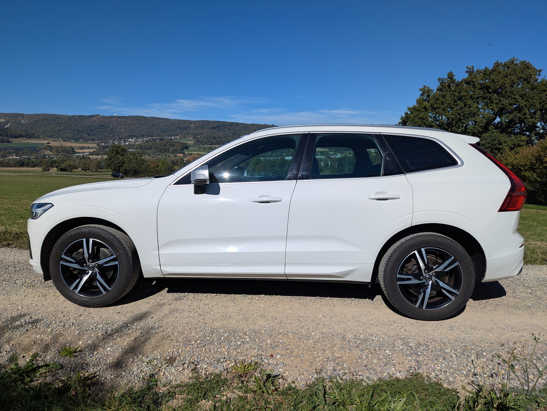 VOLVO 2.0 D4 R-Design AWD-image-4