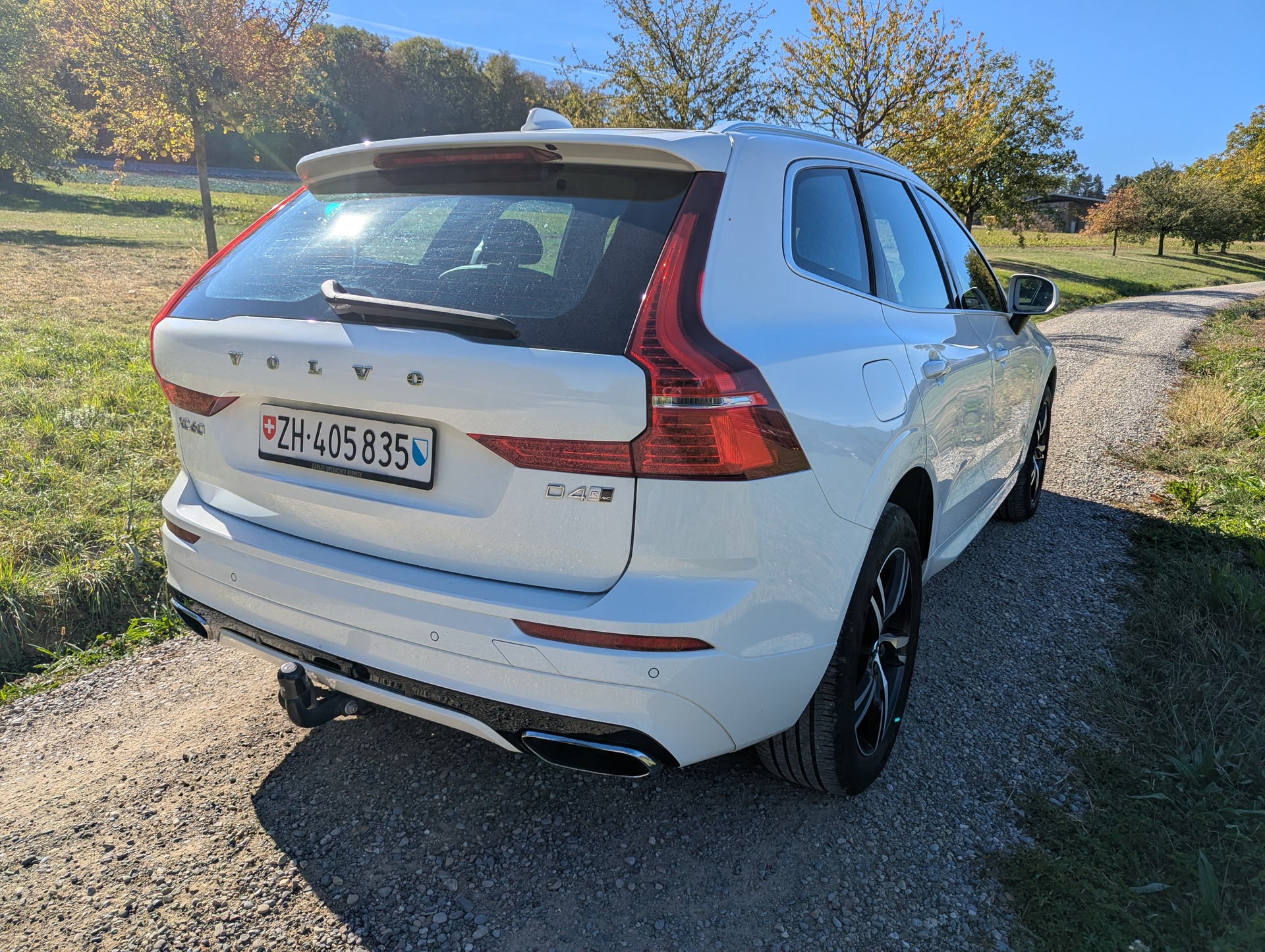 VOLVO 2.0 D4 R-Design AWD-image-2