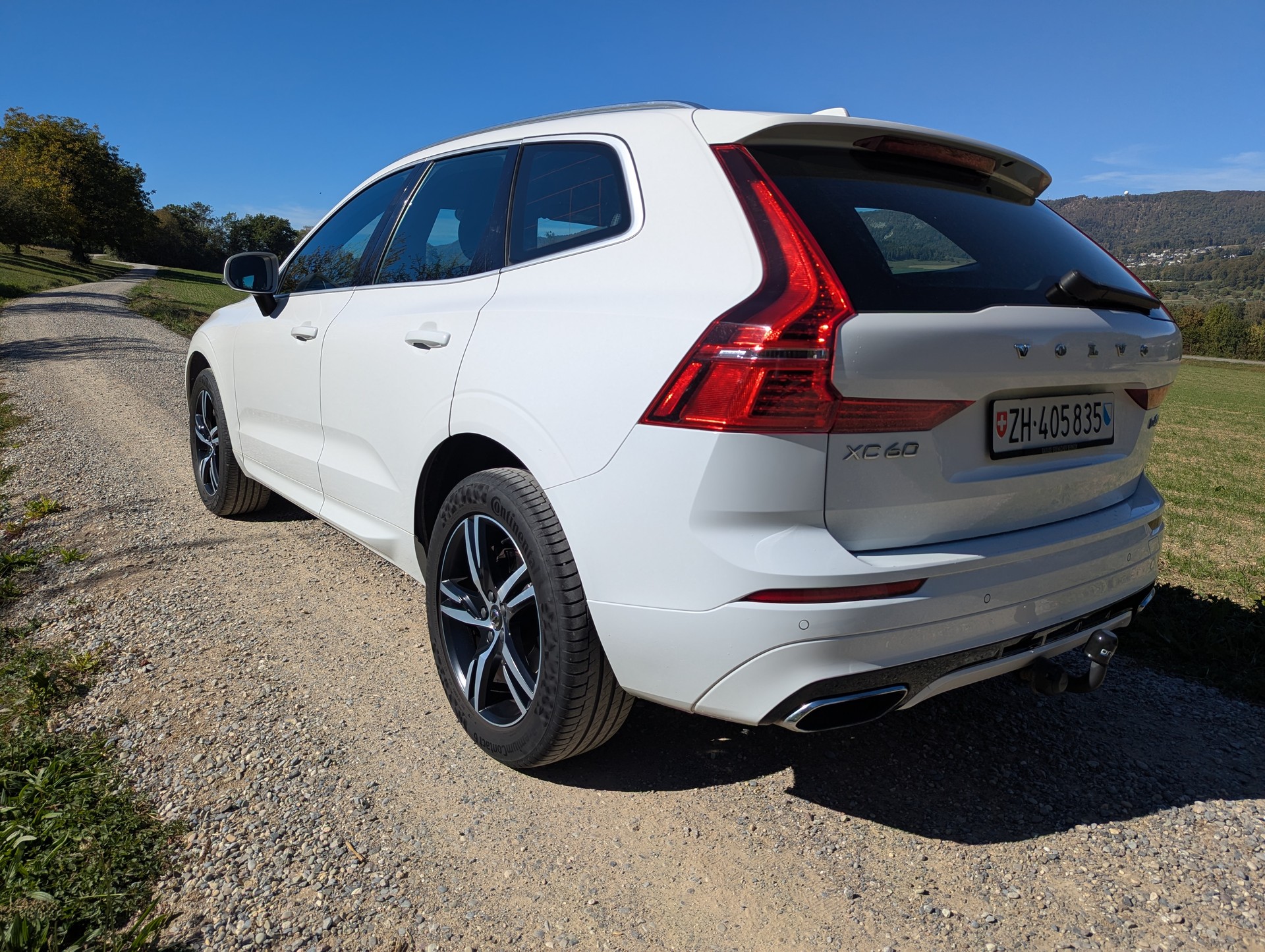 VOLVO 2.0 D4 R-Design AWD-image-3