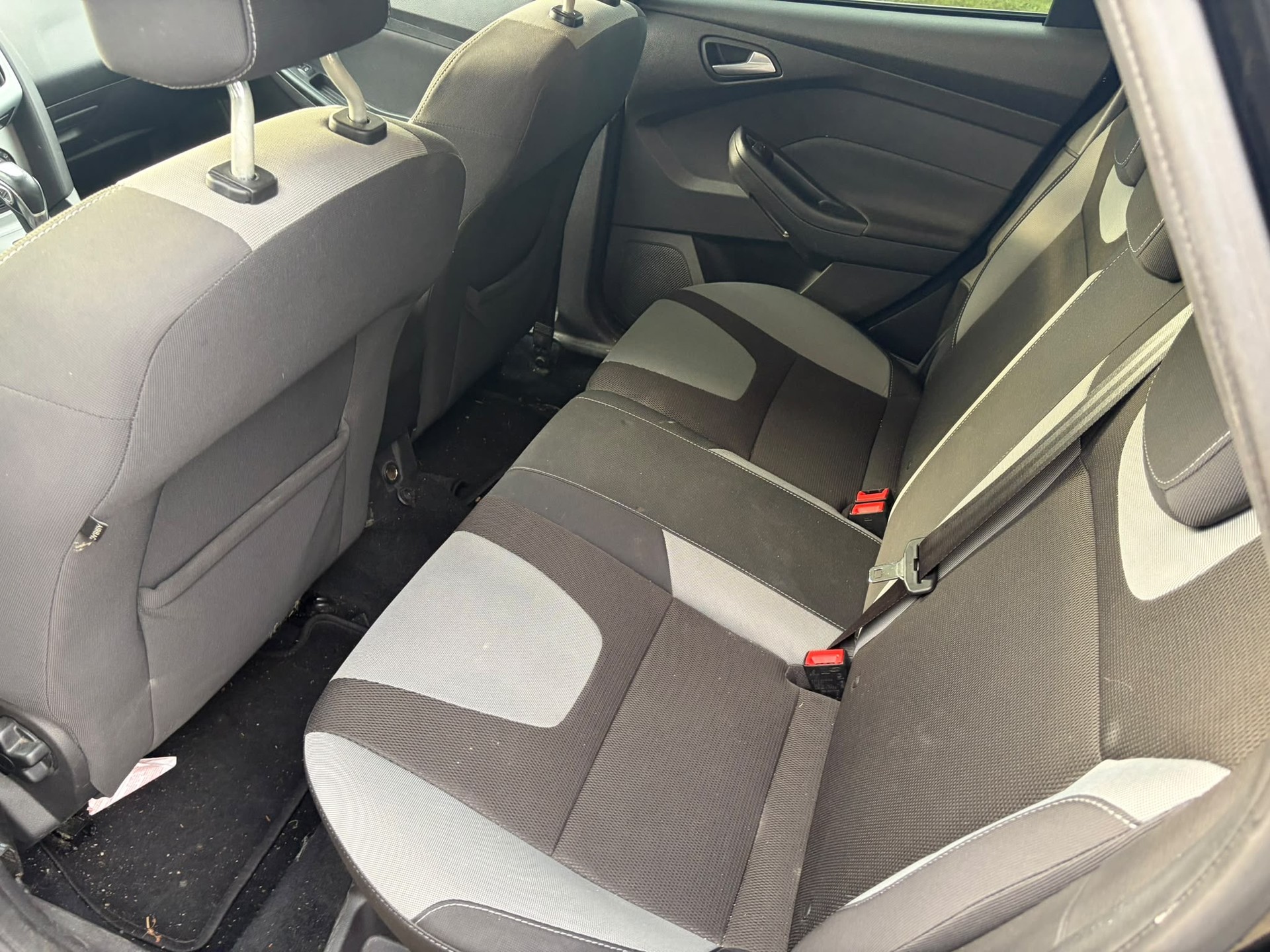 FORD Focus 2.0 TDCi Titanium PowerShift-image-12