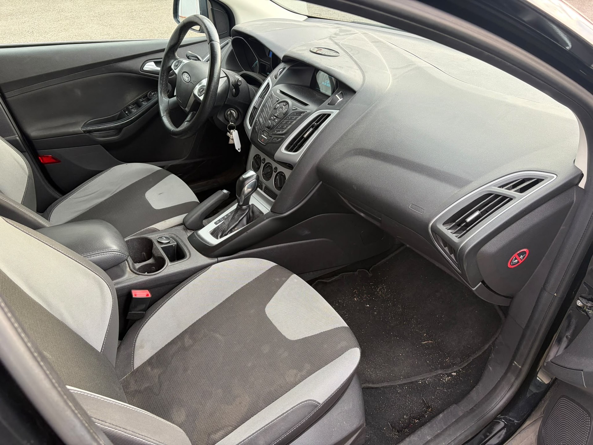 FORD Focus 2.0 TDCi Titanium PowerShift-image-11