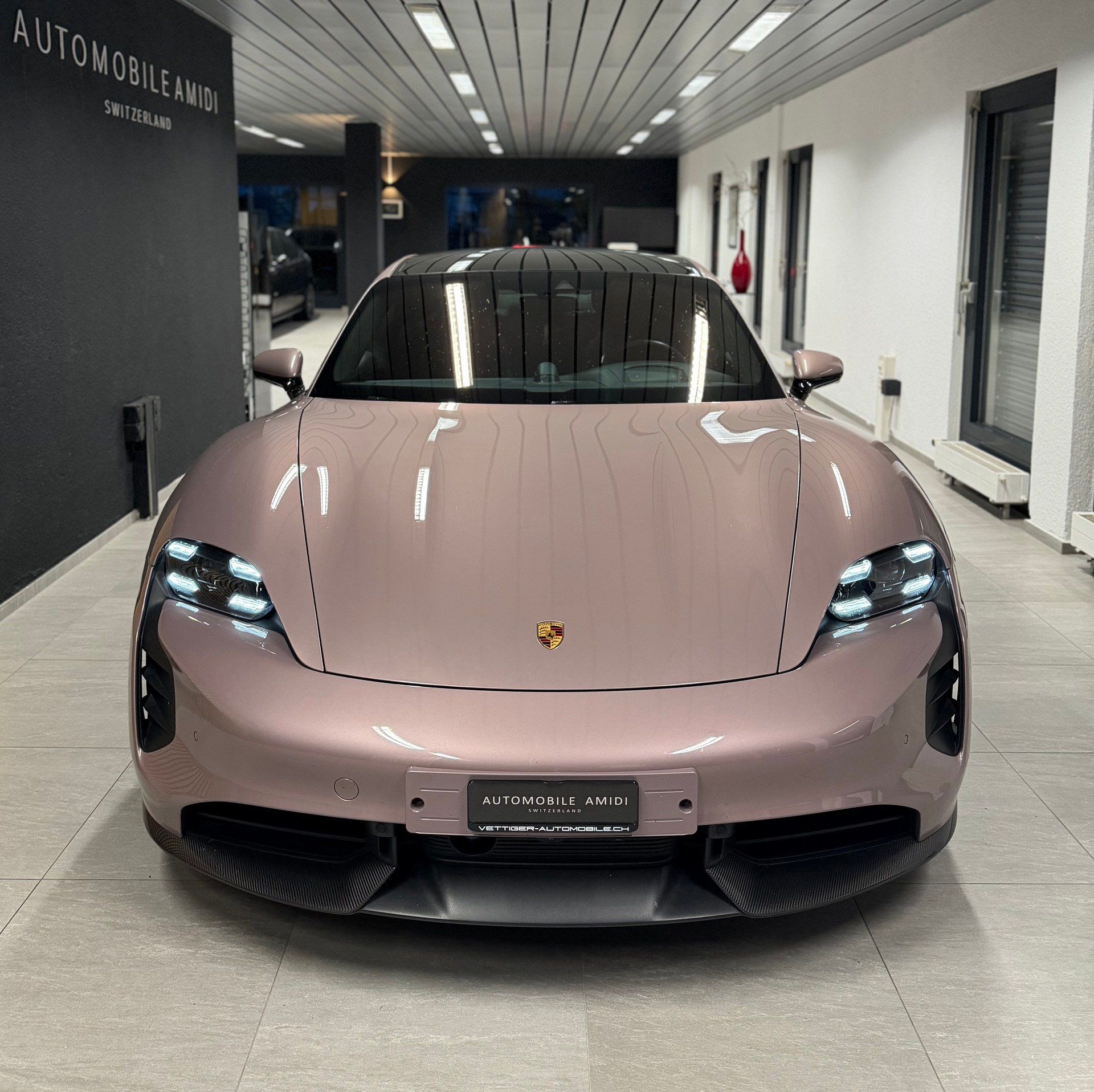 PORSCHE Taycan Turbo S- Exklusive Sonderfarbe | Porsche Approved | Traumzustand-image-1