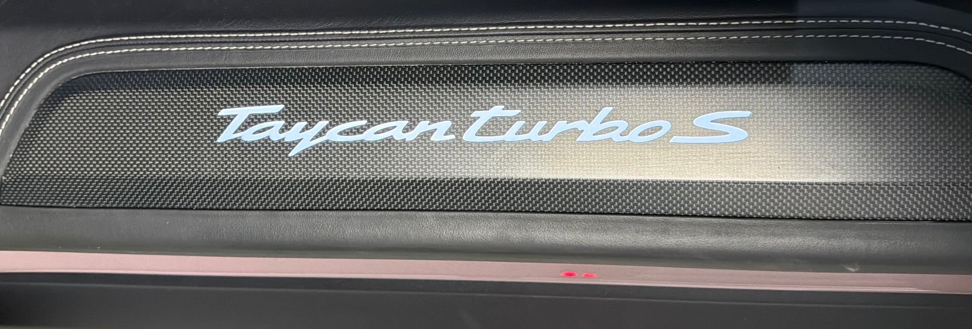 PORSCHE Taycan Turbo S- Exklusive Sonderfarbe | Porsche Approved | Traumzustand-image-6