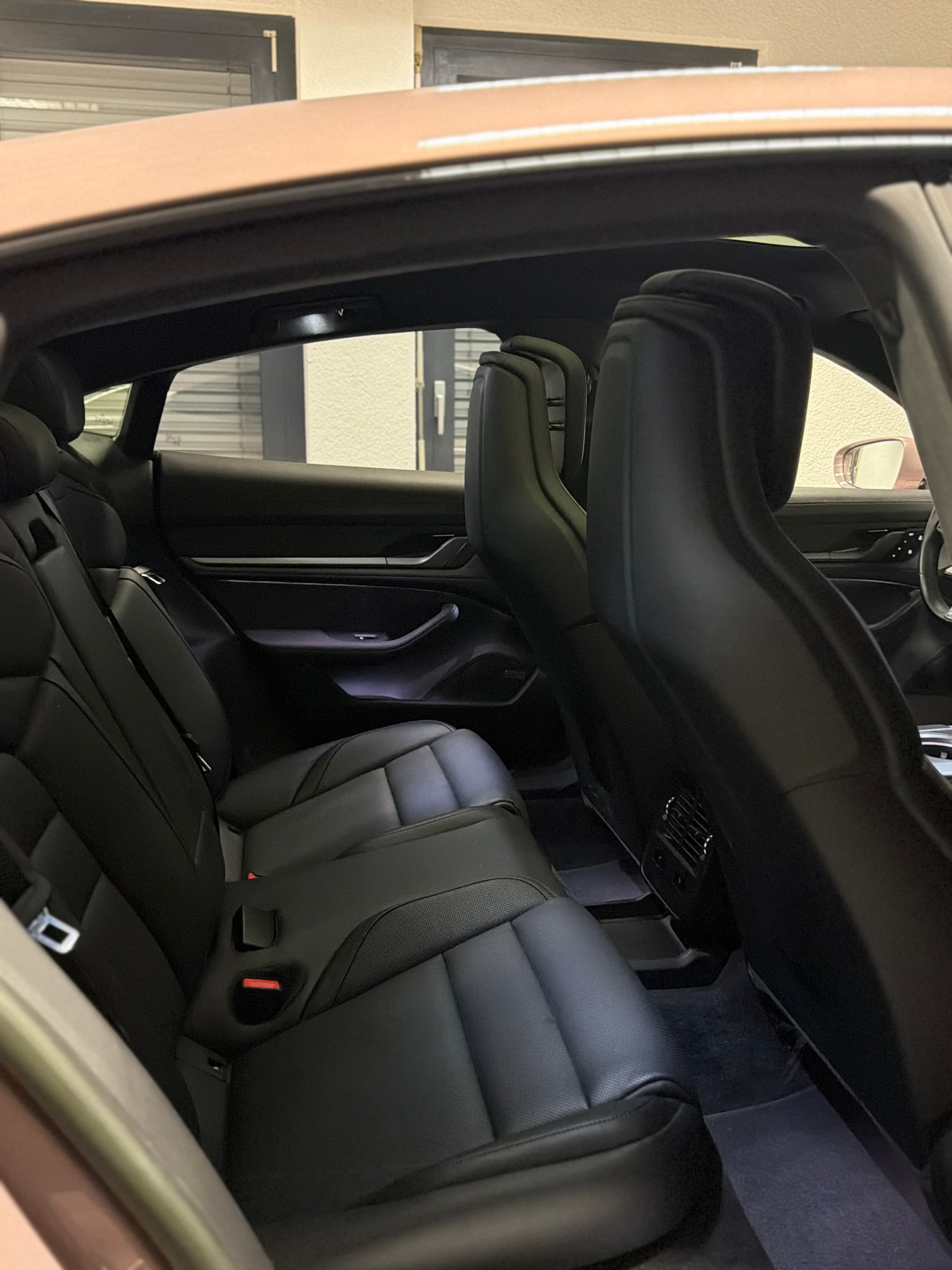 PORSCHE Taycan Turbo S- Exklusive Sonderfarbe | Porsche Approved | Traumzustand-image-13