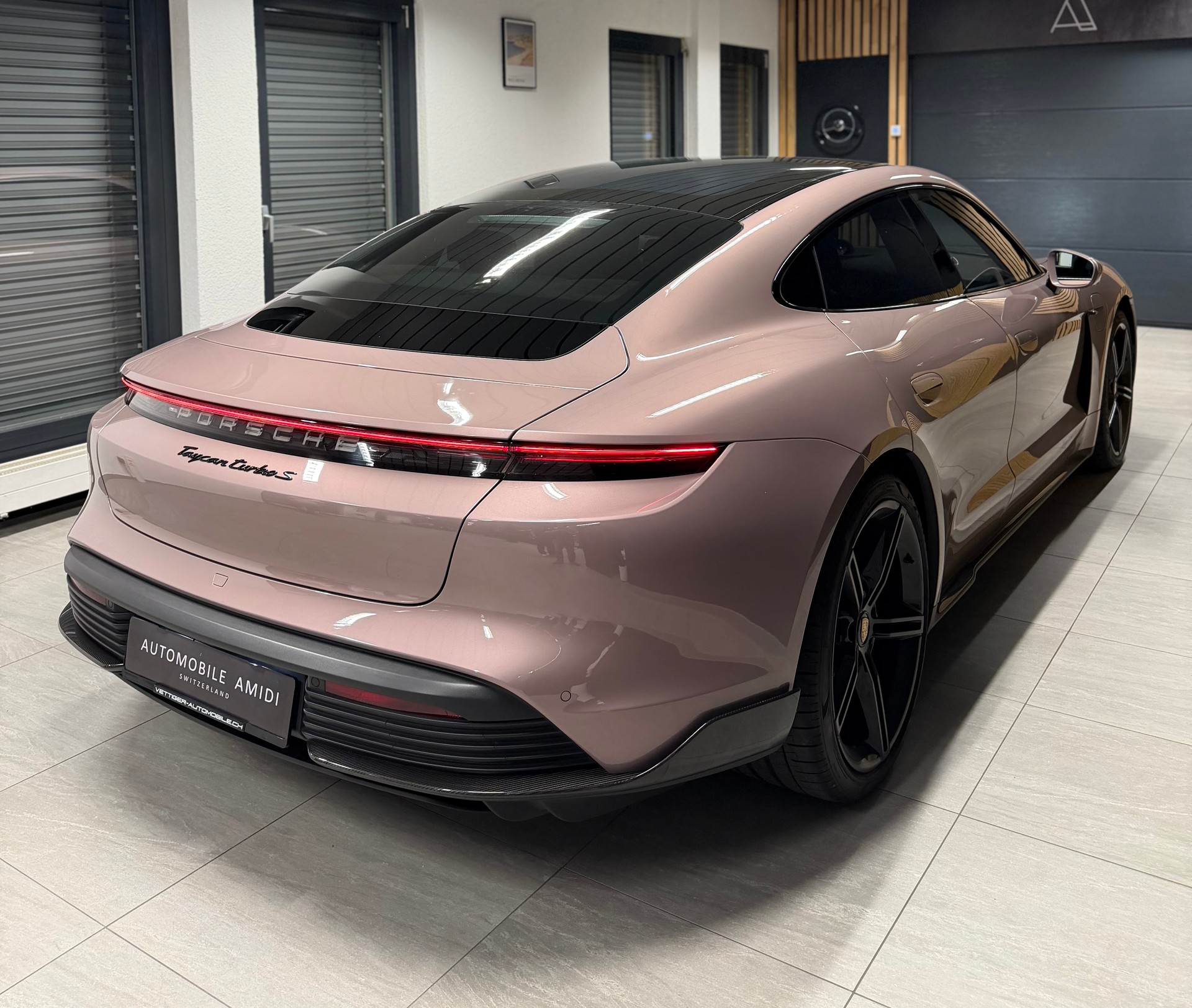 PORSCHE Taycan Turbo S- Exklusive Sonderfarbe | Porsche Approved | Traumzustand-image-4