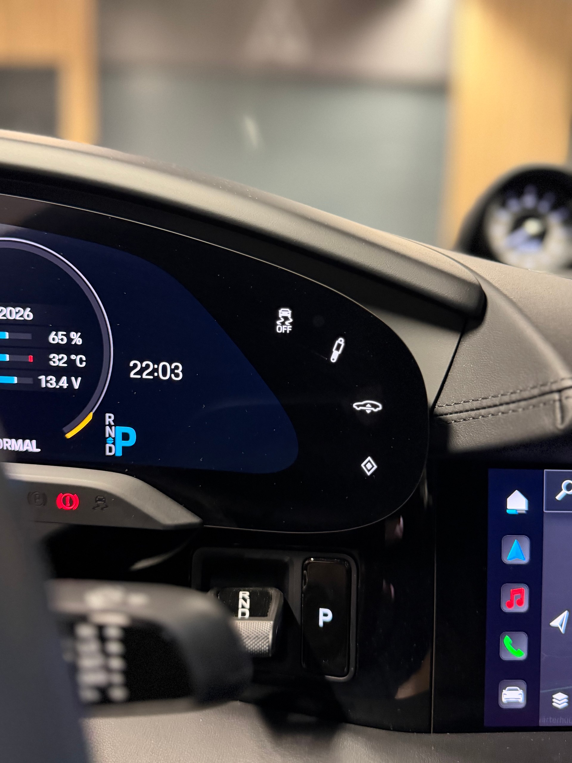 PORSCHE Taycan Turbo S- Exklusive Sonderfarbe | Porsche Approved | Traumzustand-image-17