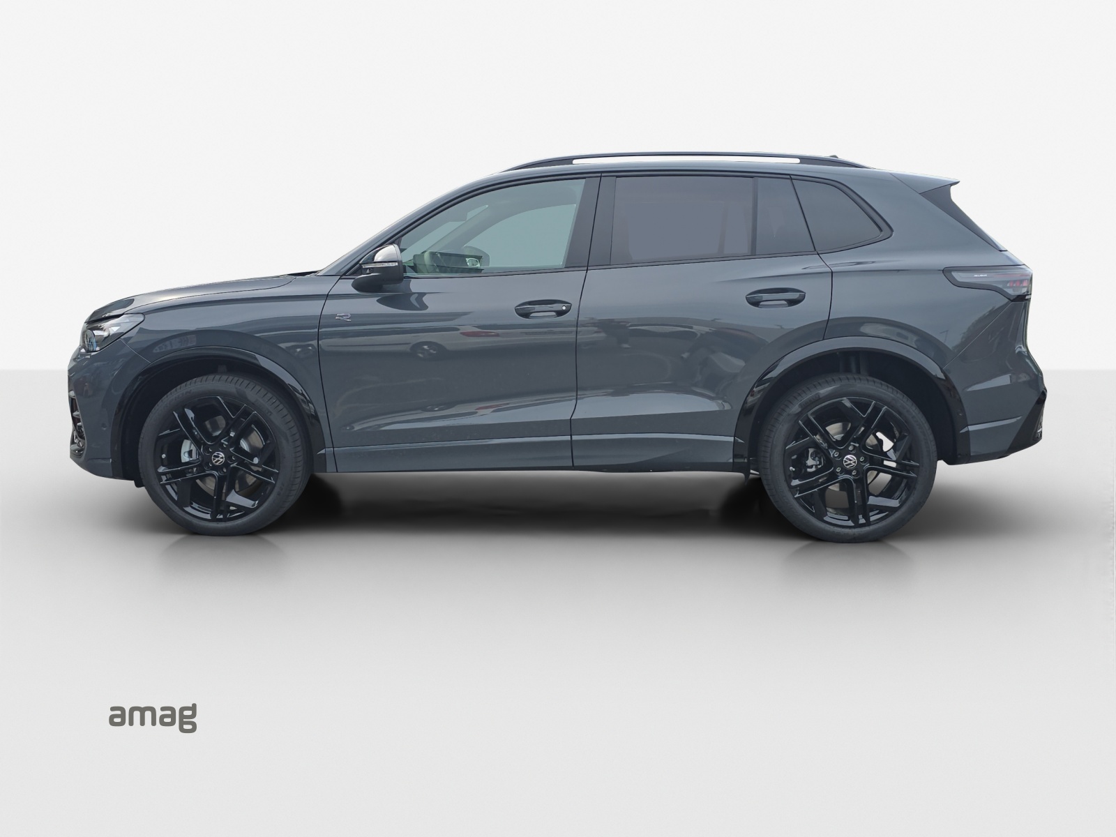 VW Tiguan 2.0 TSI DSG R-Line 4Motion-image-1
