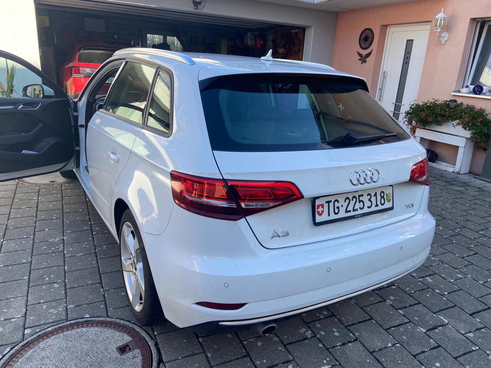 AUDI A3 1.6 TDI 110 Sport-image-3