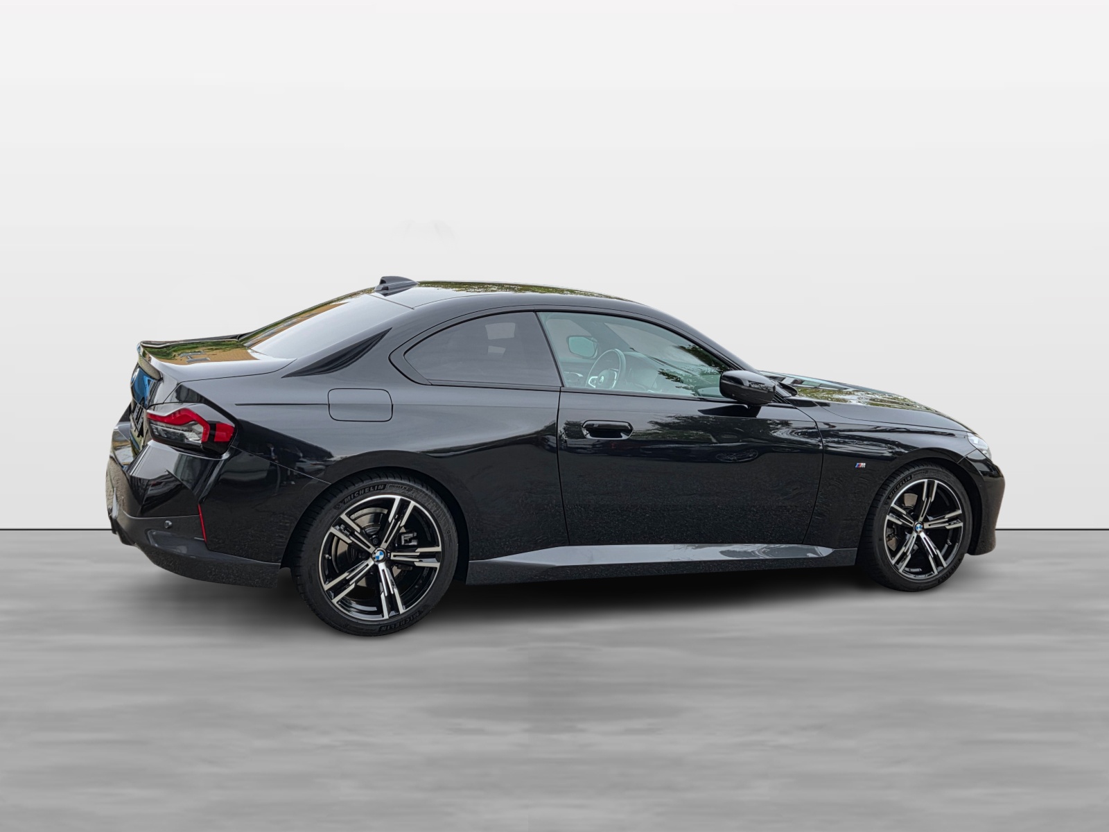BMW 220d M Sport-showroom-element-2