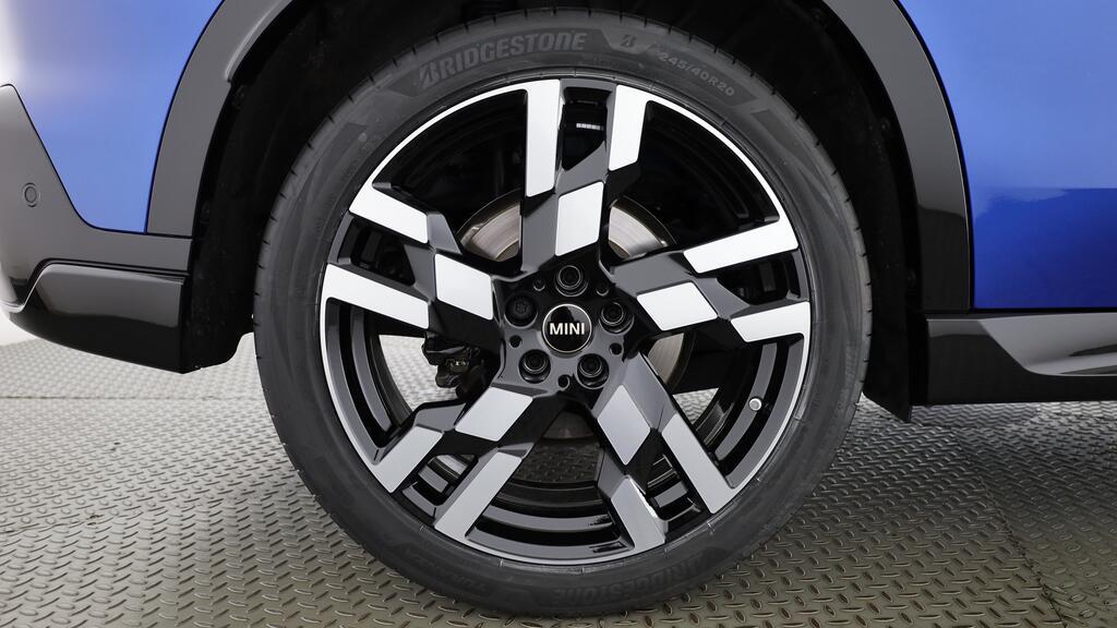 MINI Countryman S ALL4-image-9