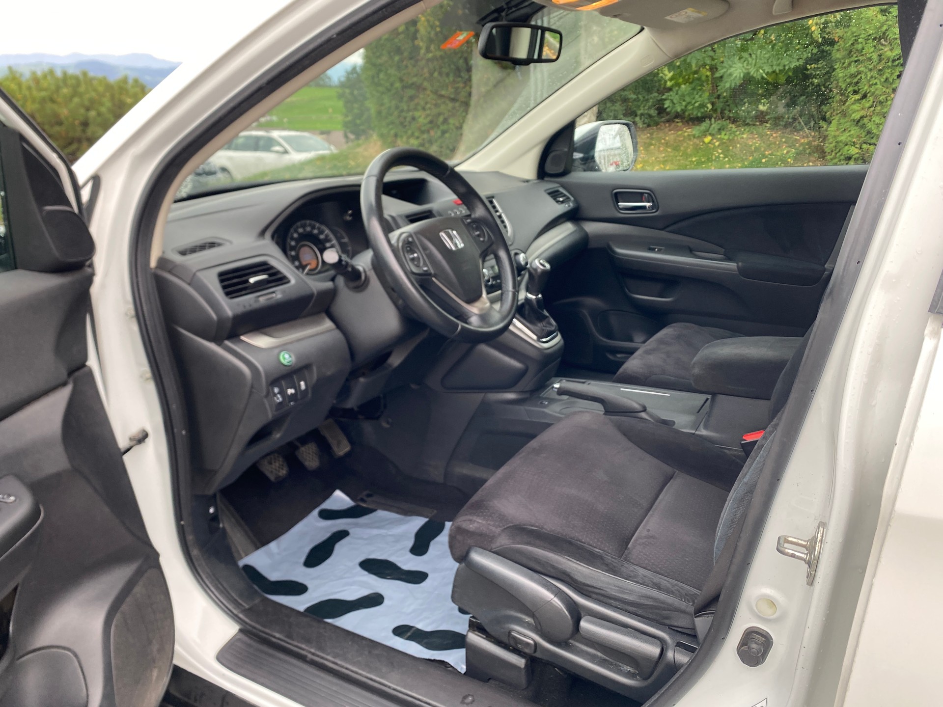 HONDA CR-V-image-11