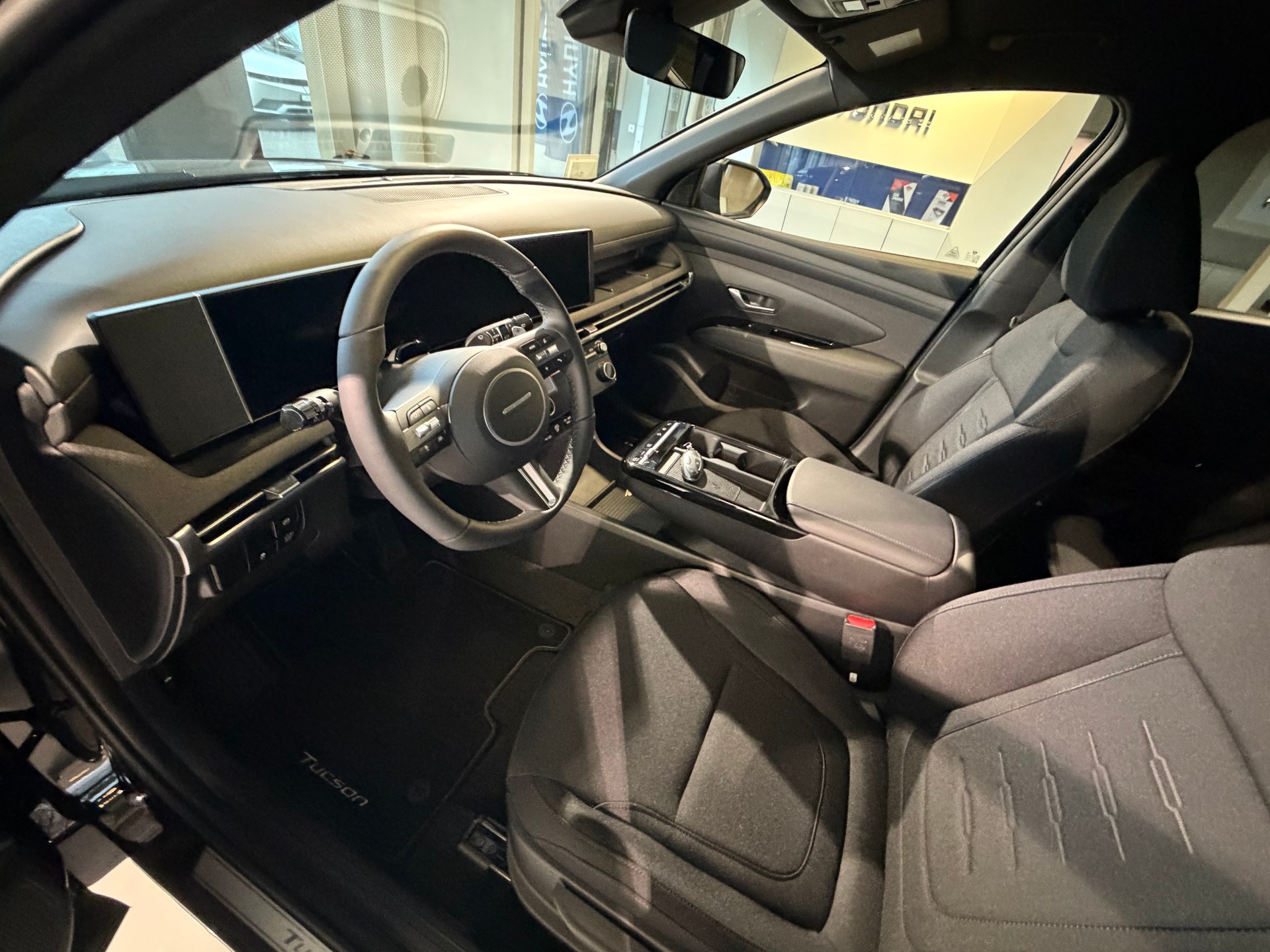 HYUNDAI Tucson 1.6 TGDI HEV Origo Black Line 4WD-image-5