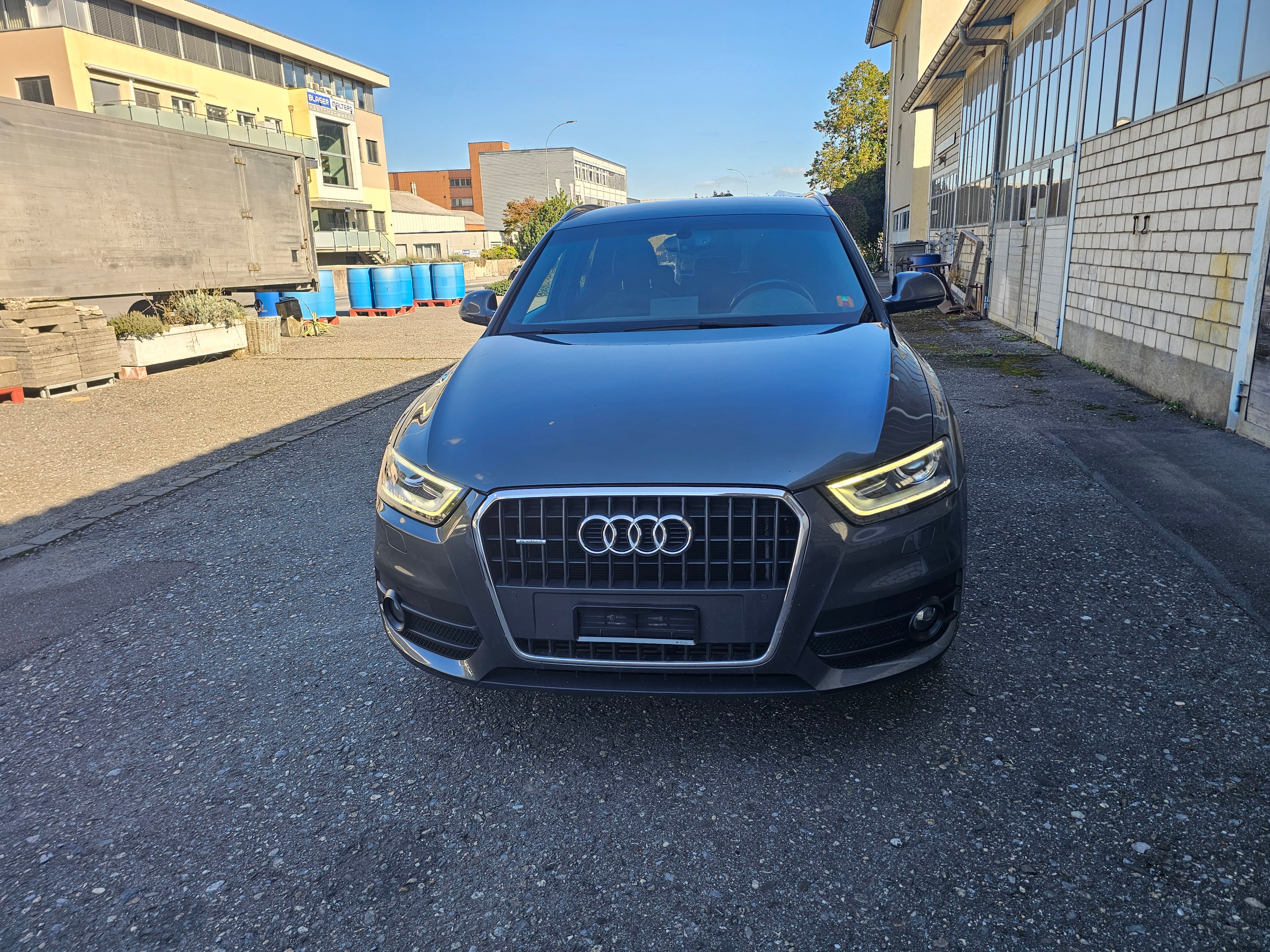 Car photo