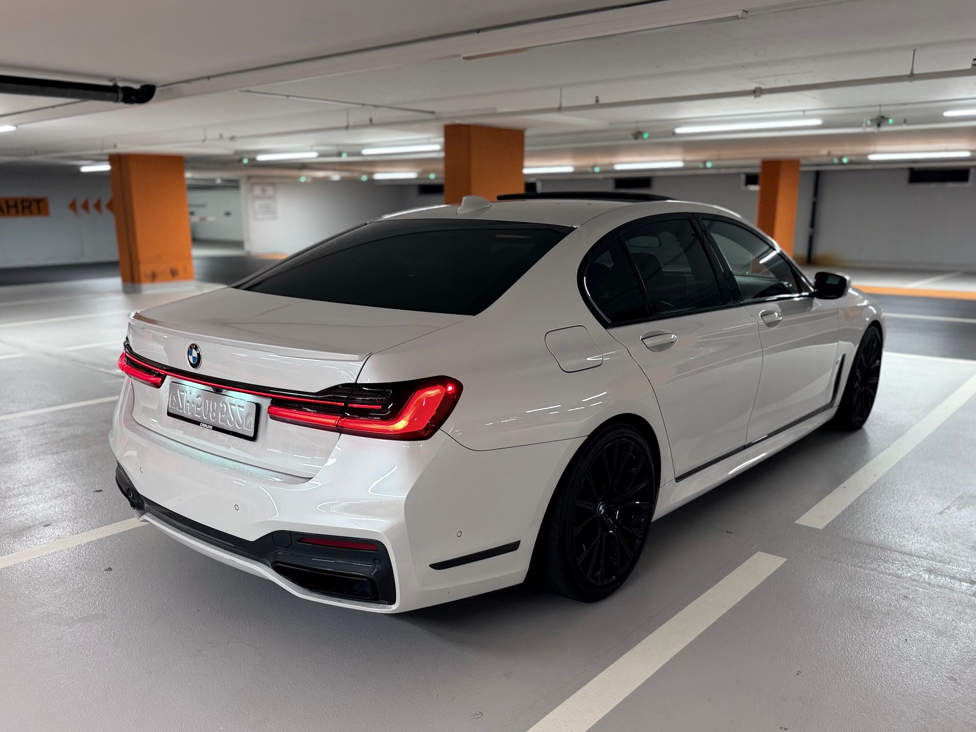 BMW 740d xDrive Steptronic-image-3