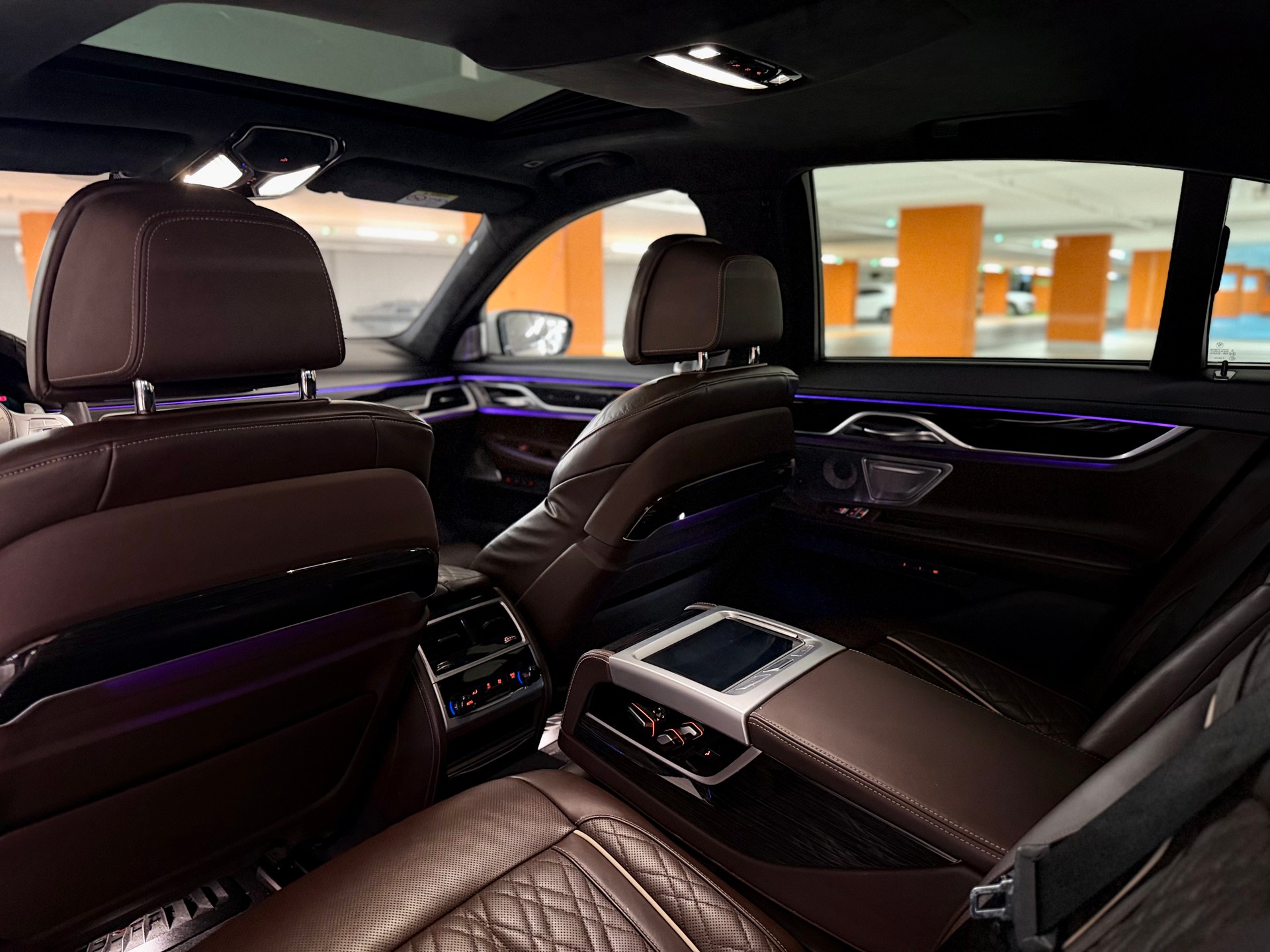 BMW 740d xDrive Steptronic-image-17