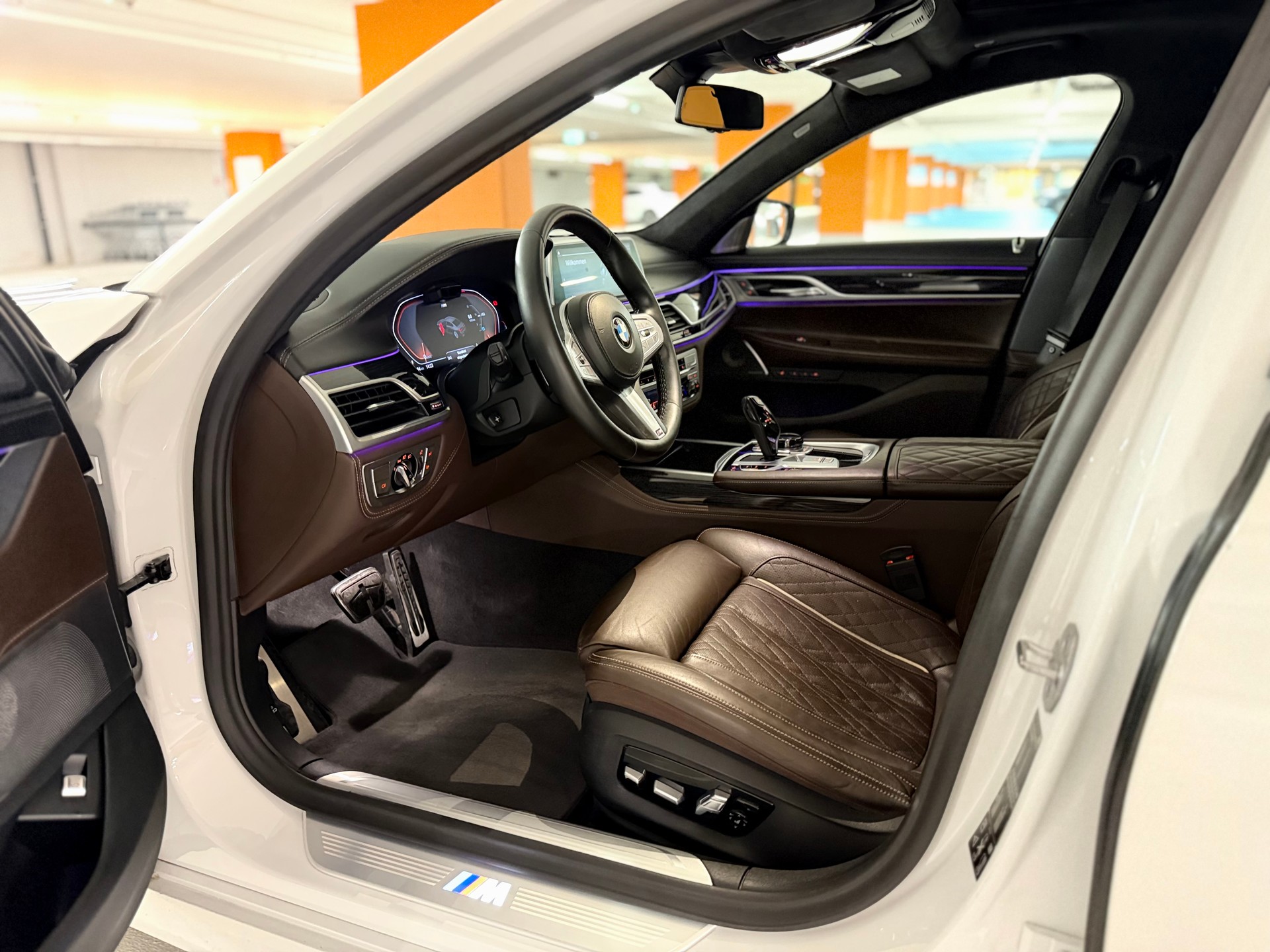 BMW 740d xDrive Steptronic-image-8
