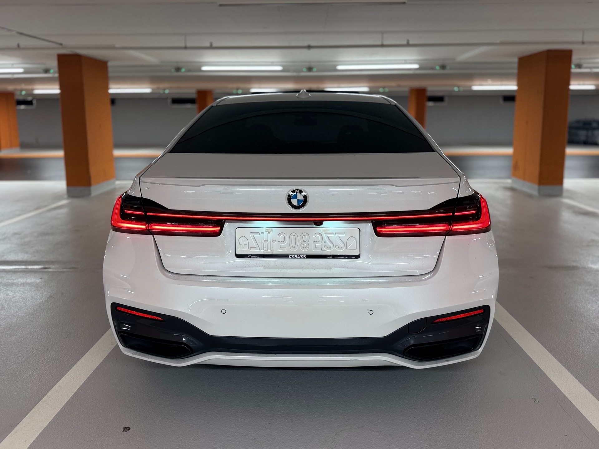 BMW 740d xDrive Steptronic-image-4