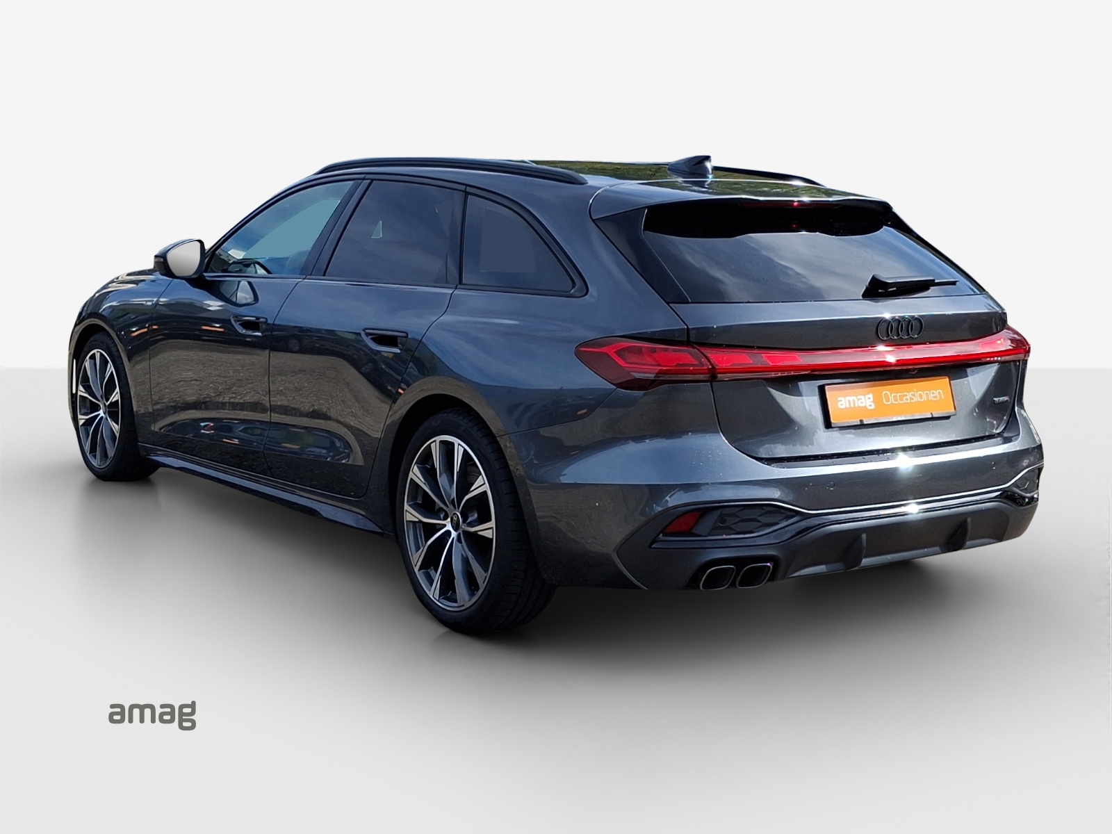 AUDI A5 Avant TDI quattro 150 kW S tronic-image-2