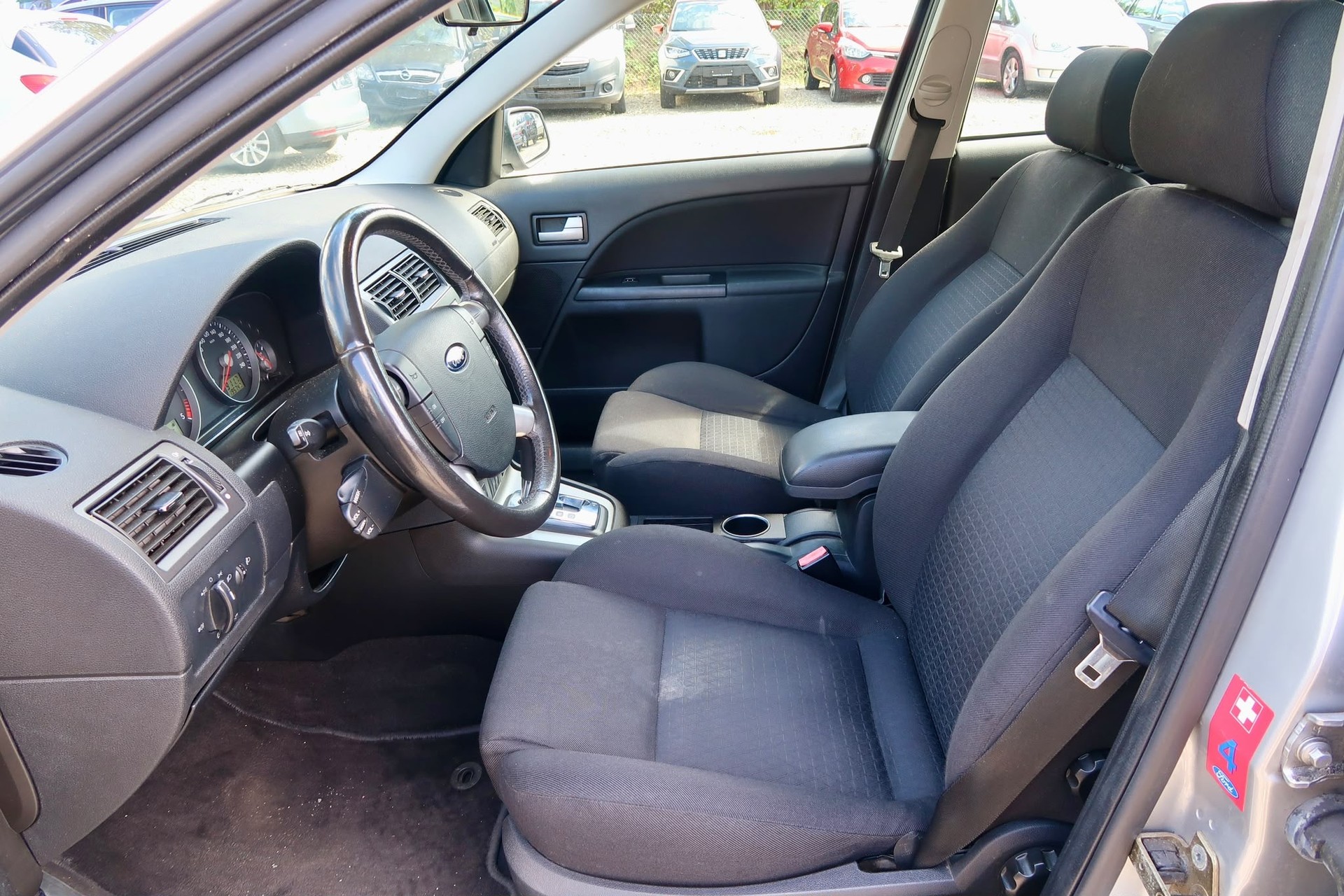 FORD Mondeo 2.0 TDCi 16V Executive-image-4