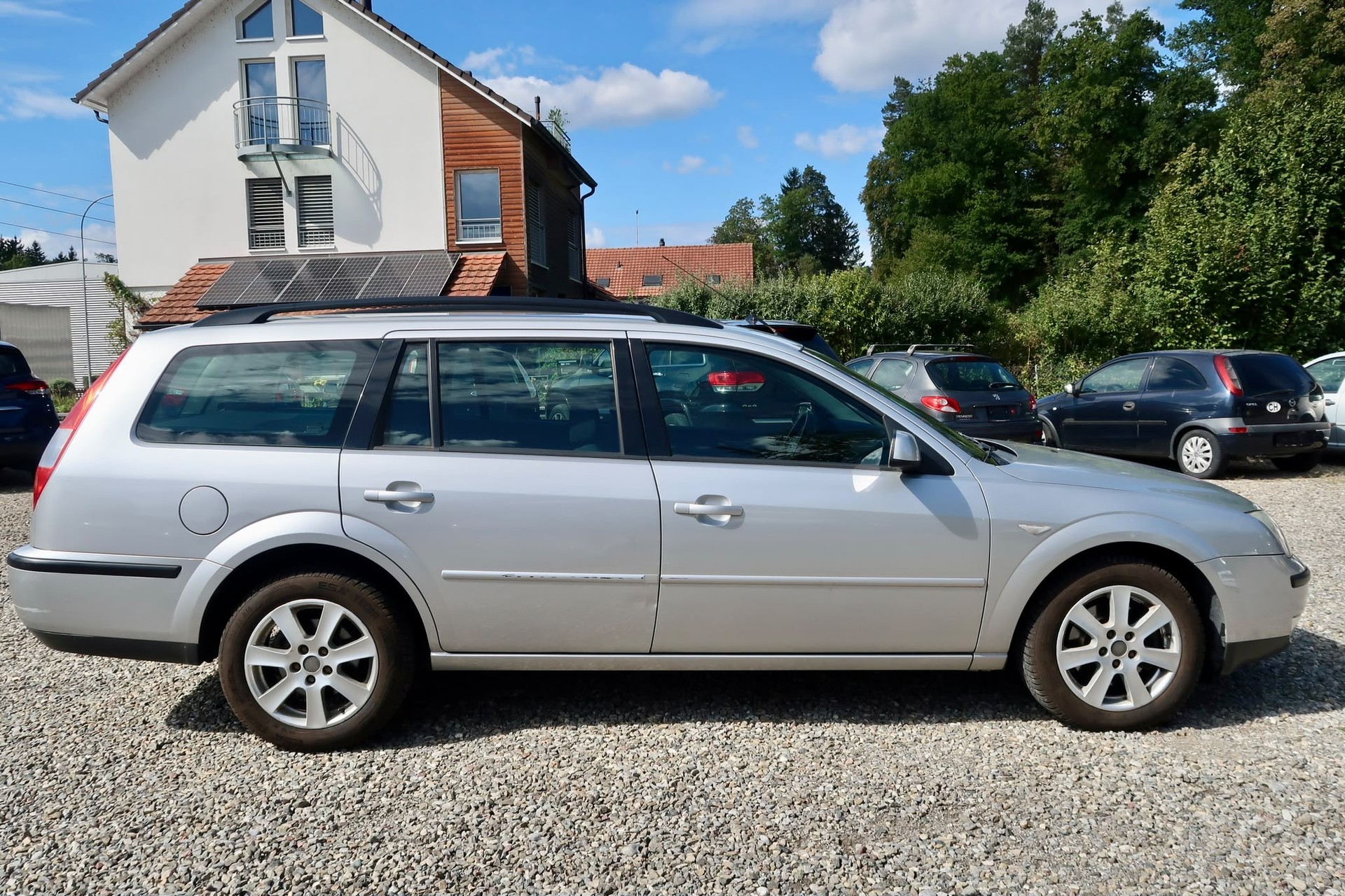 FORD Mondeo 2.0 TDCi 16V Executive-image-2
