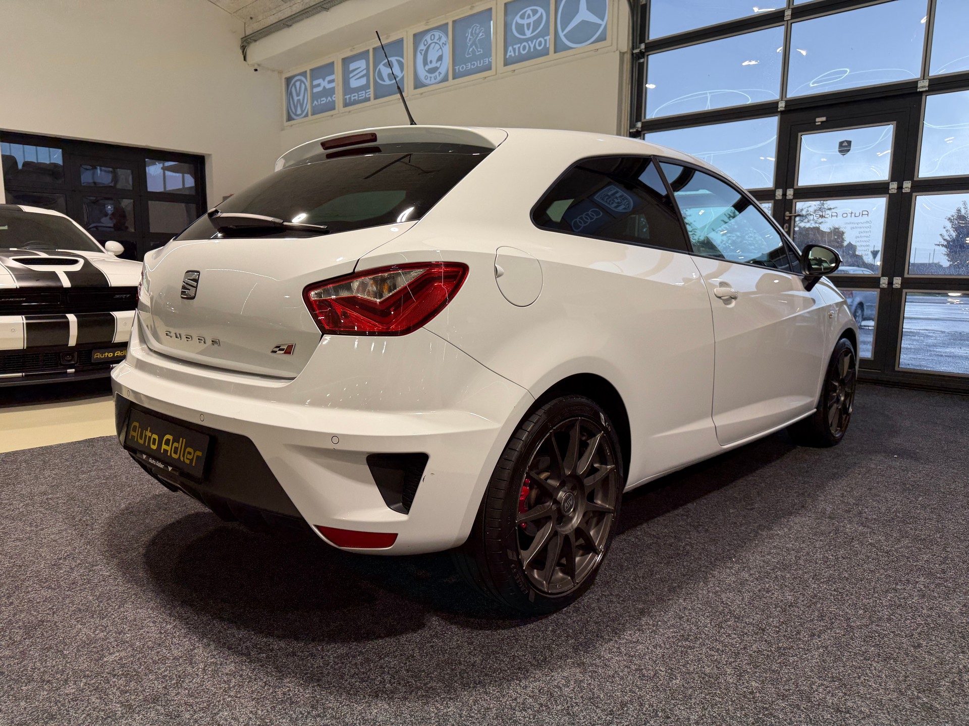 SEAT Ibiza SC 1.8 TSI Cupra-image-7