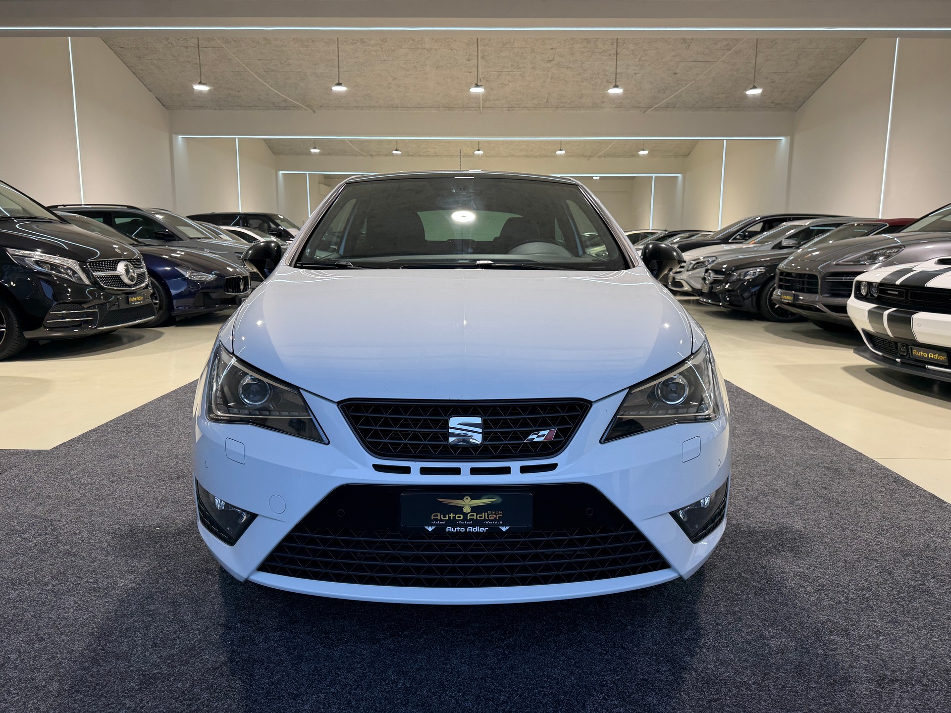 SEAT Ibiza SC 1.8 TSI Cupra-showroom-element-3