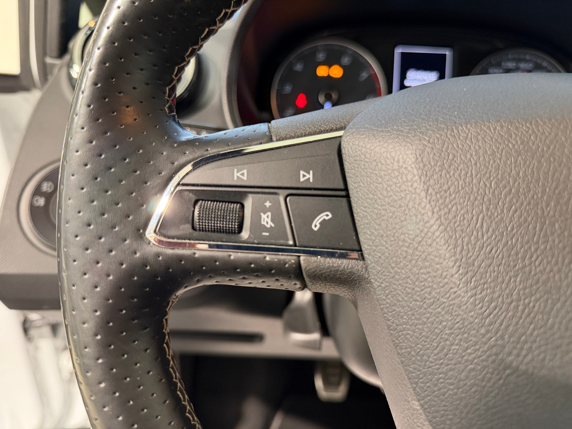 SEAT Ibiza SC 1.8 TSI Cupra-image-18