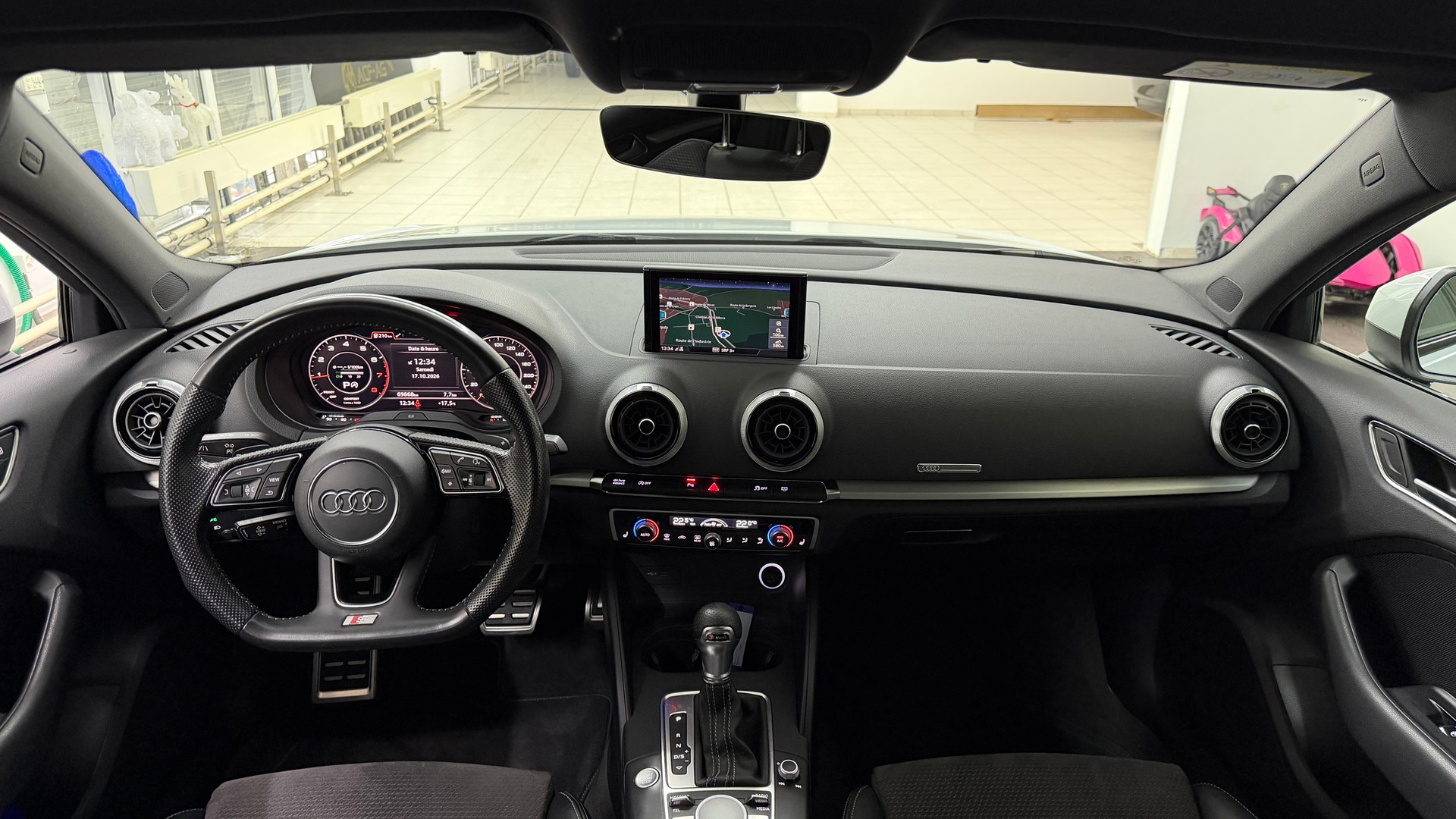 AUDI A3 Sportback 1.5 TFSI S-tronic Sport-image-7