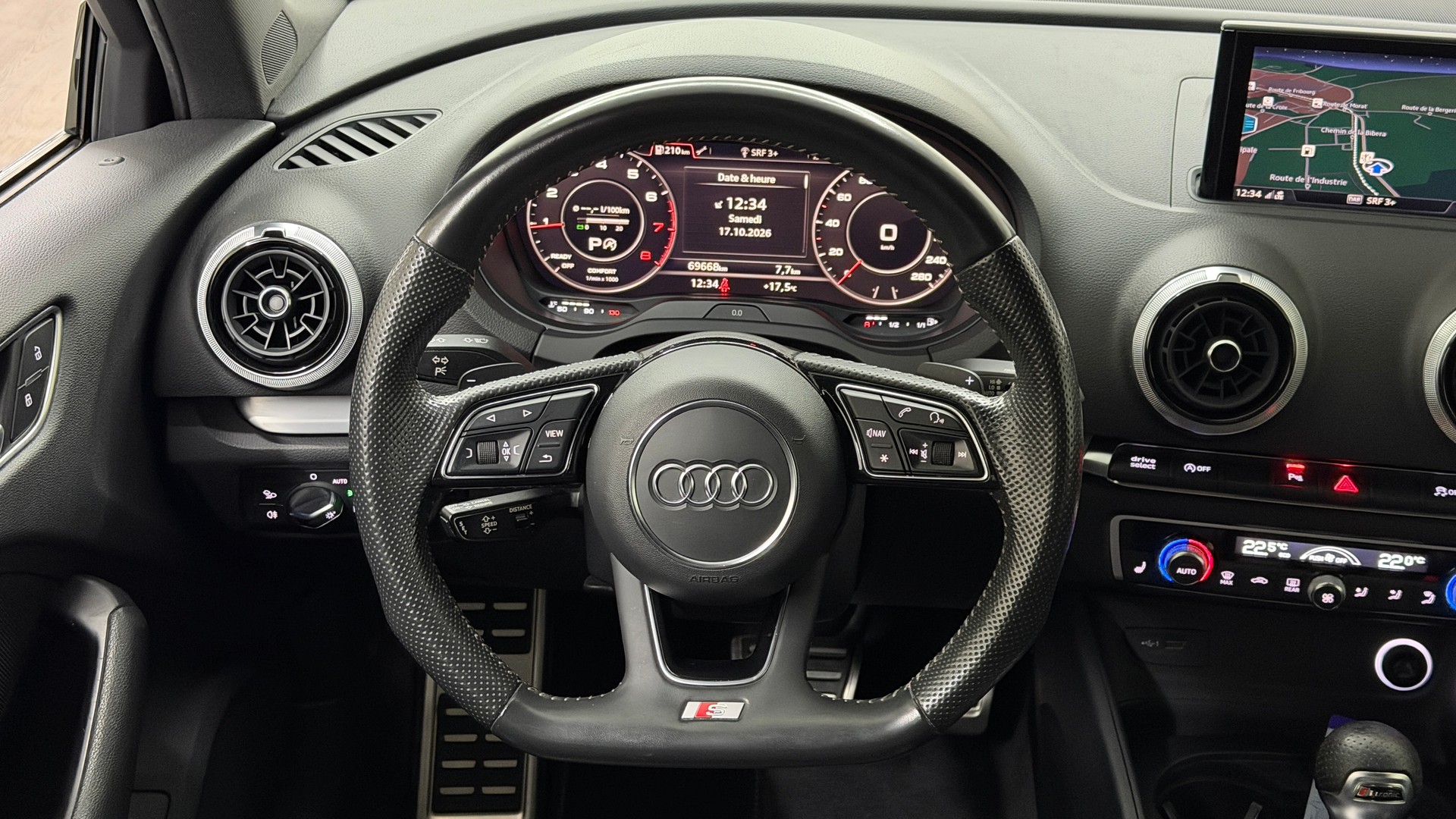 AUDI A3 Sportback 1.5 TFSI S-tronic Sport-image-8