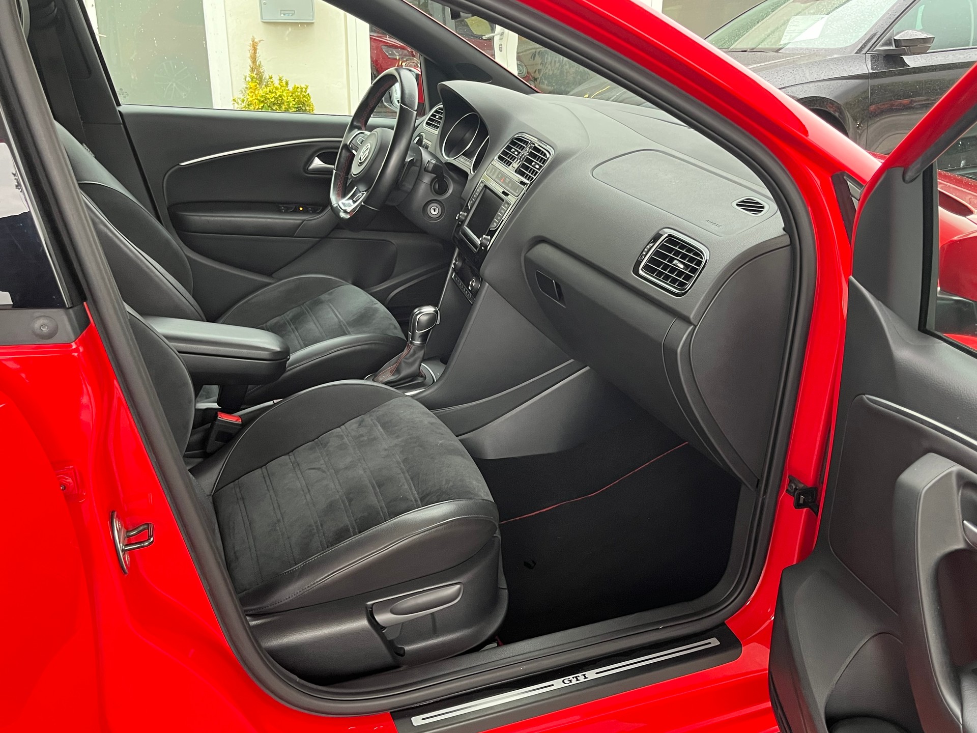 VW Polo 1.8 TSI GTI DSG-image-8