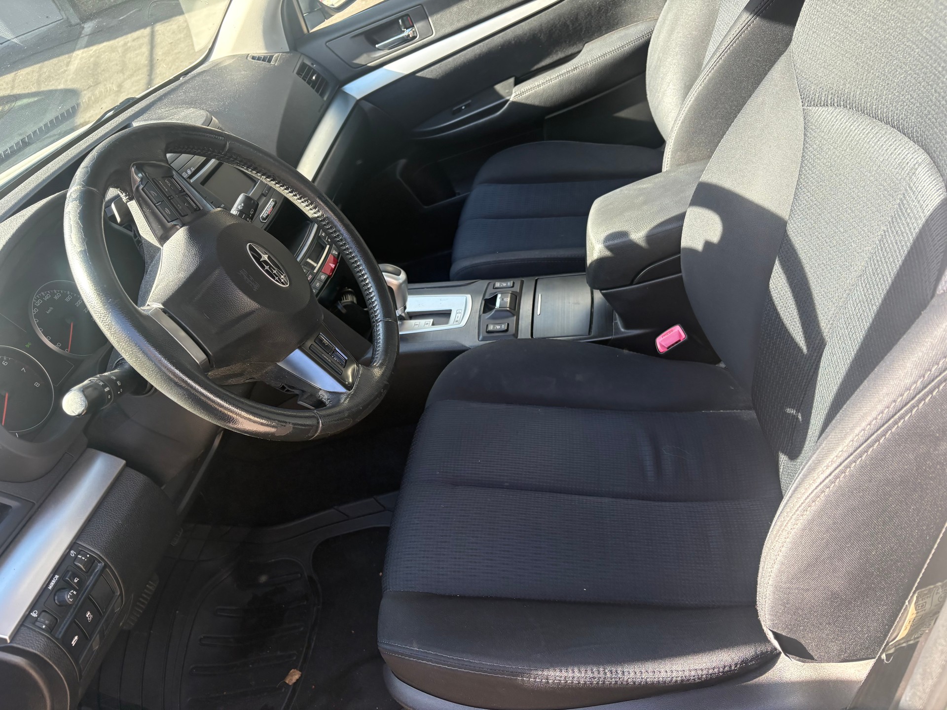 SUBARU Legacy 2.0i Limited AWD Lineartronic-image-4