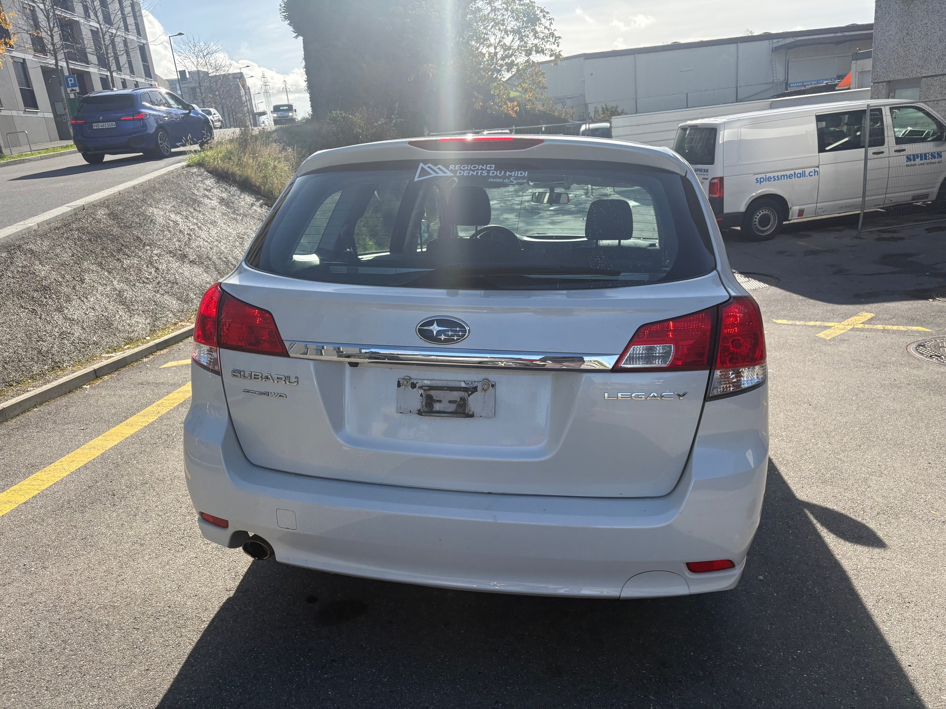 SUBARU Legacy 2.0i Limited AWD Lineartronic-image-6