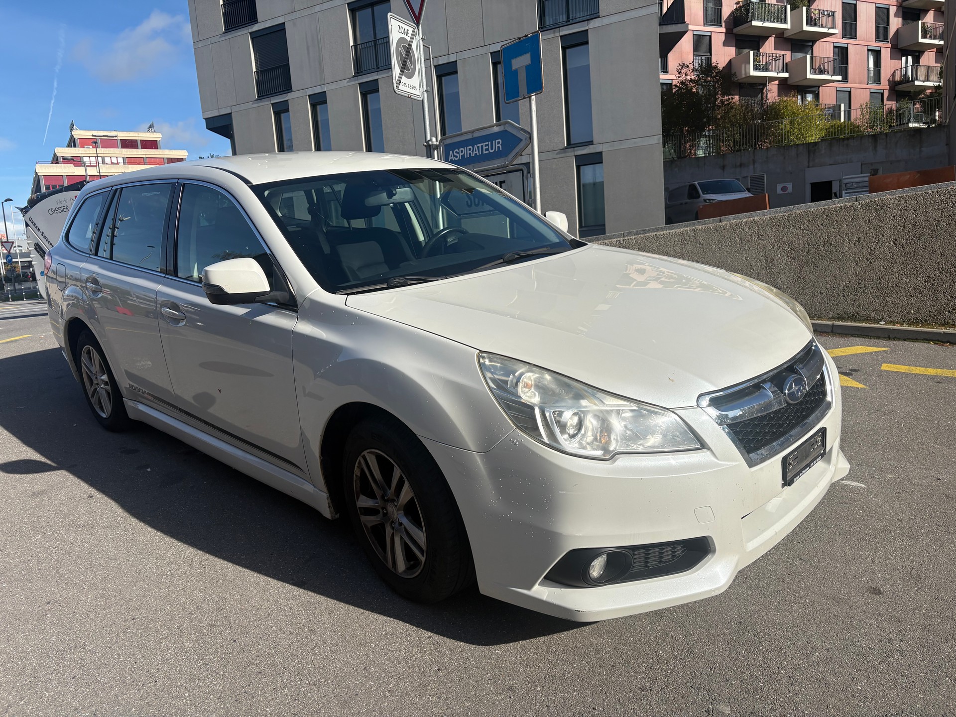 SUBARU Legacy 2.0i Limited AWD Lineartronic-image-2