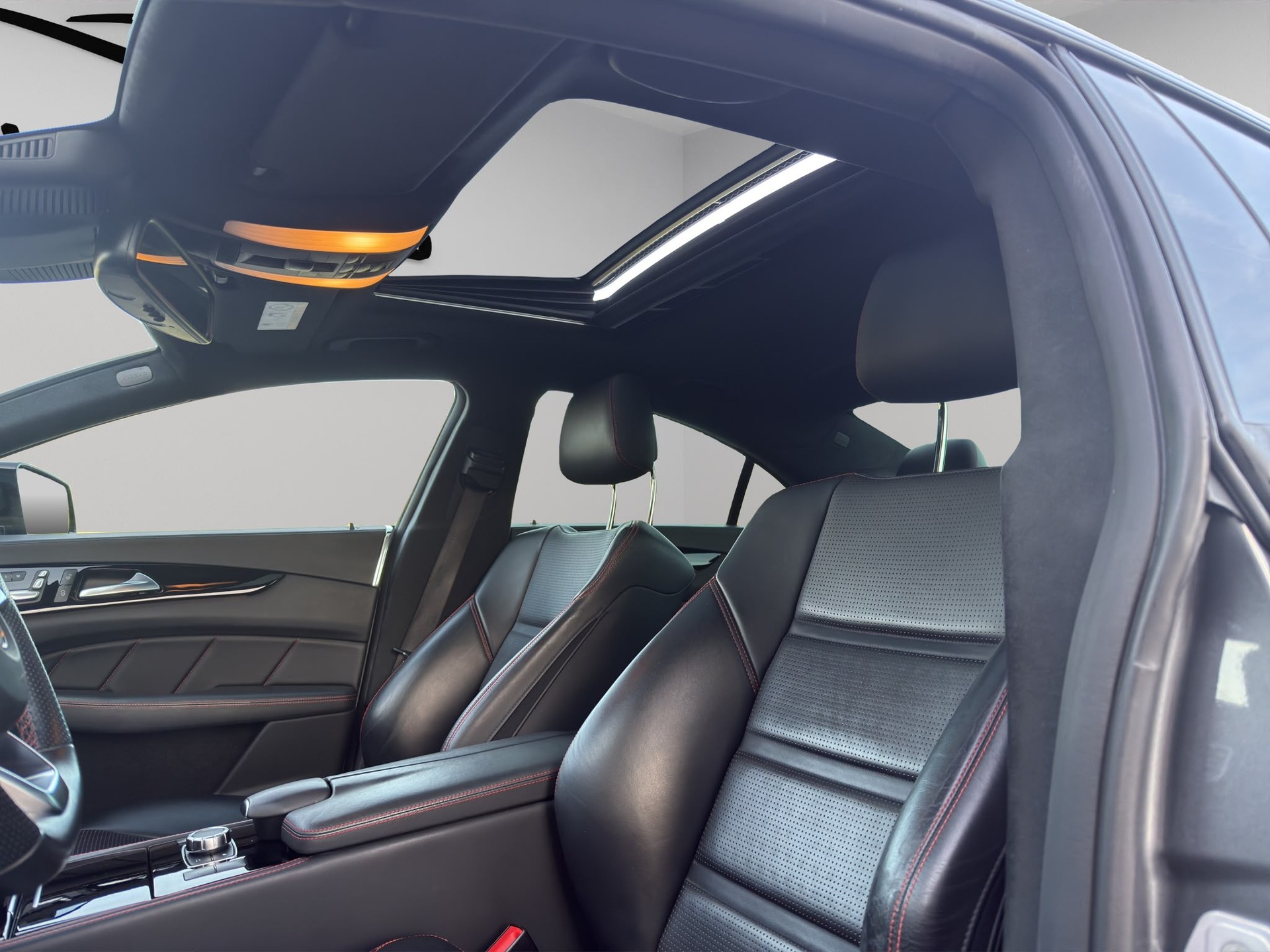 MERCEDES-BENZ CLS 350 d 4Matic 9G-Tronic-image-14