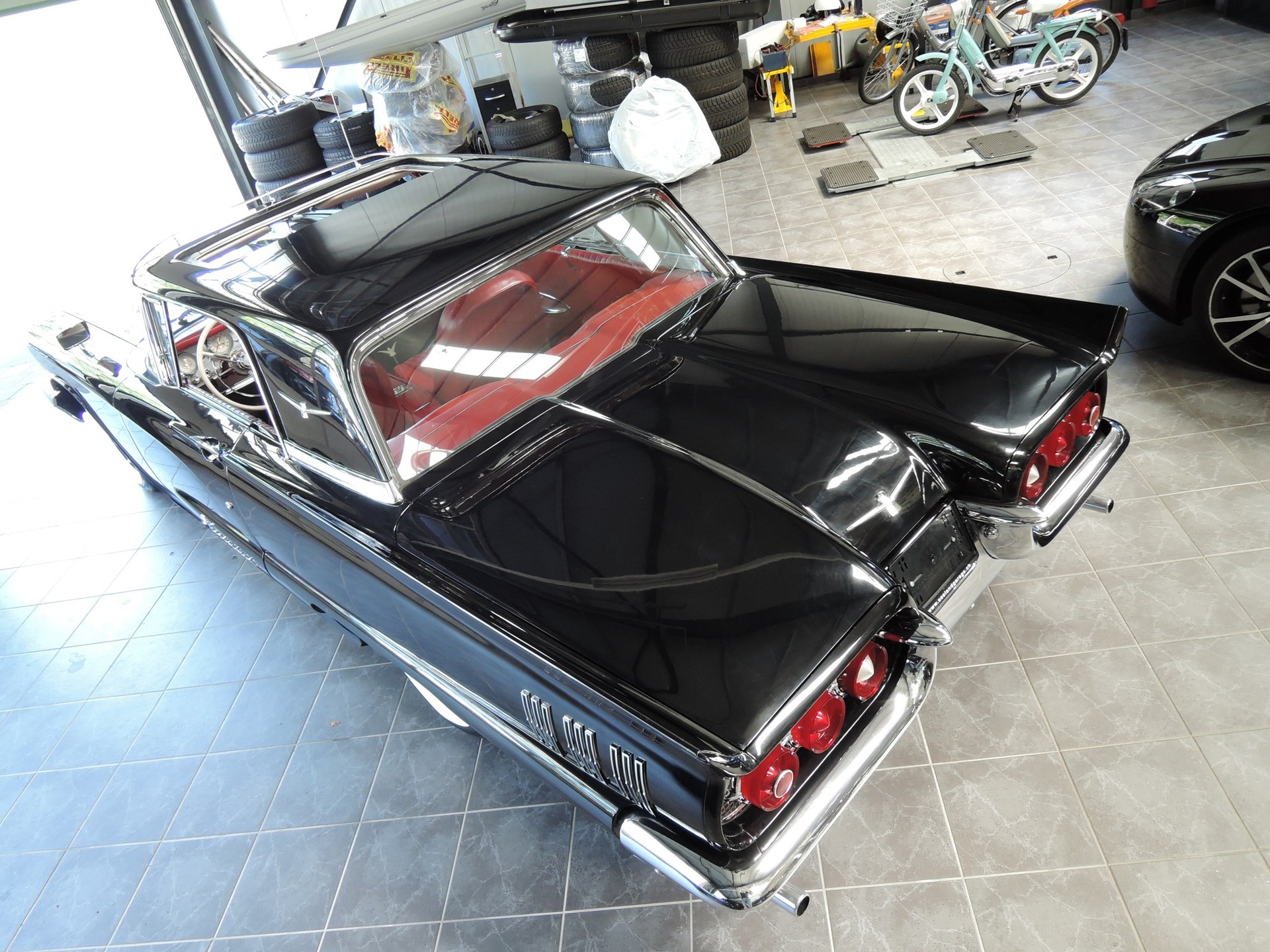 FORD Thunderbird Coupé-image-10