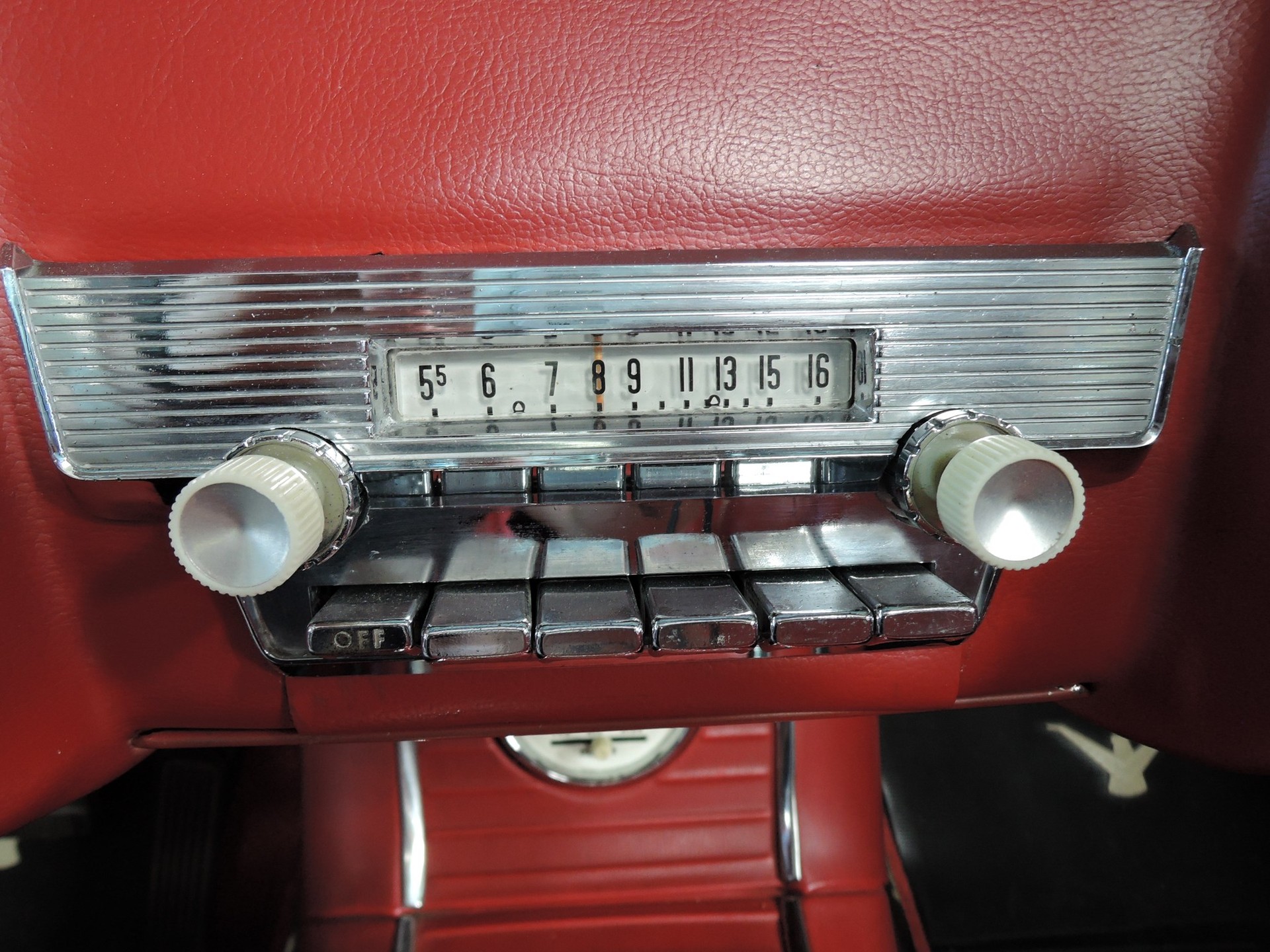 FORD Thunderbird Coupé-image-13